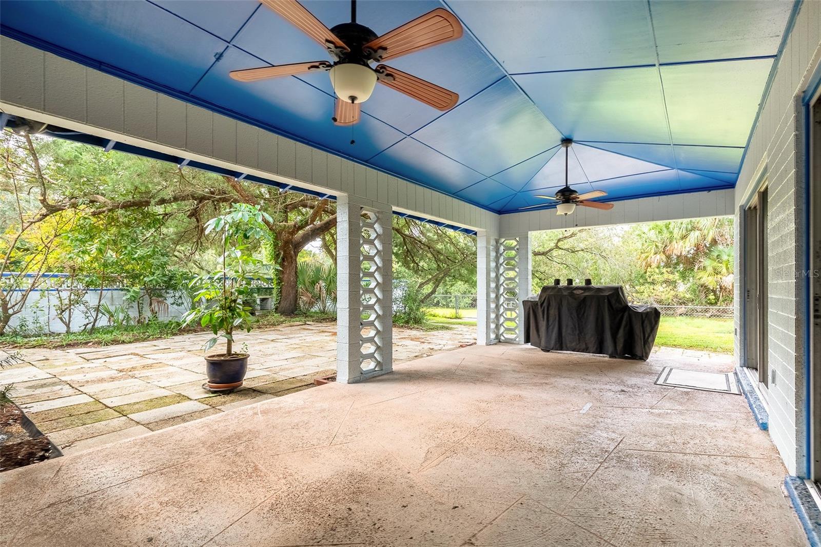 3220 Tradewinds Trl Property Photo 17