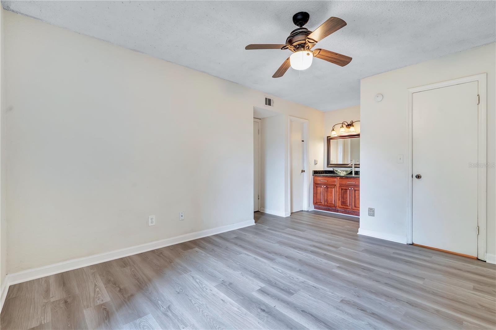 4504 Commander Dr #1817 Property Photo 13