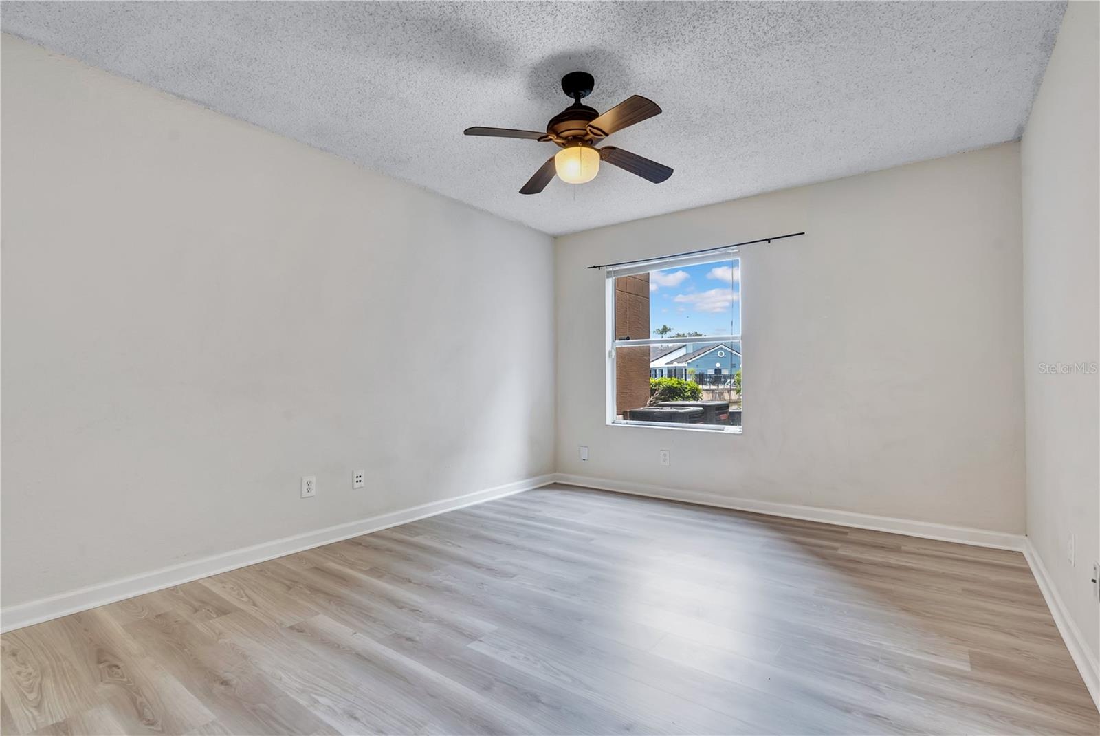 4504 Commander Dr #1817 Property Photo 15