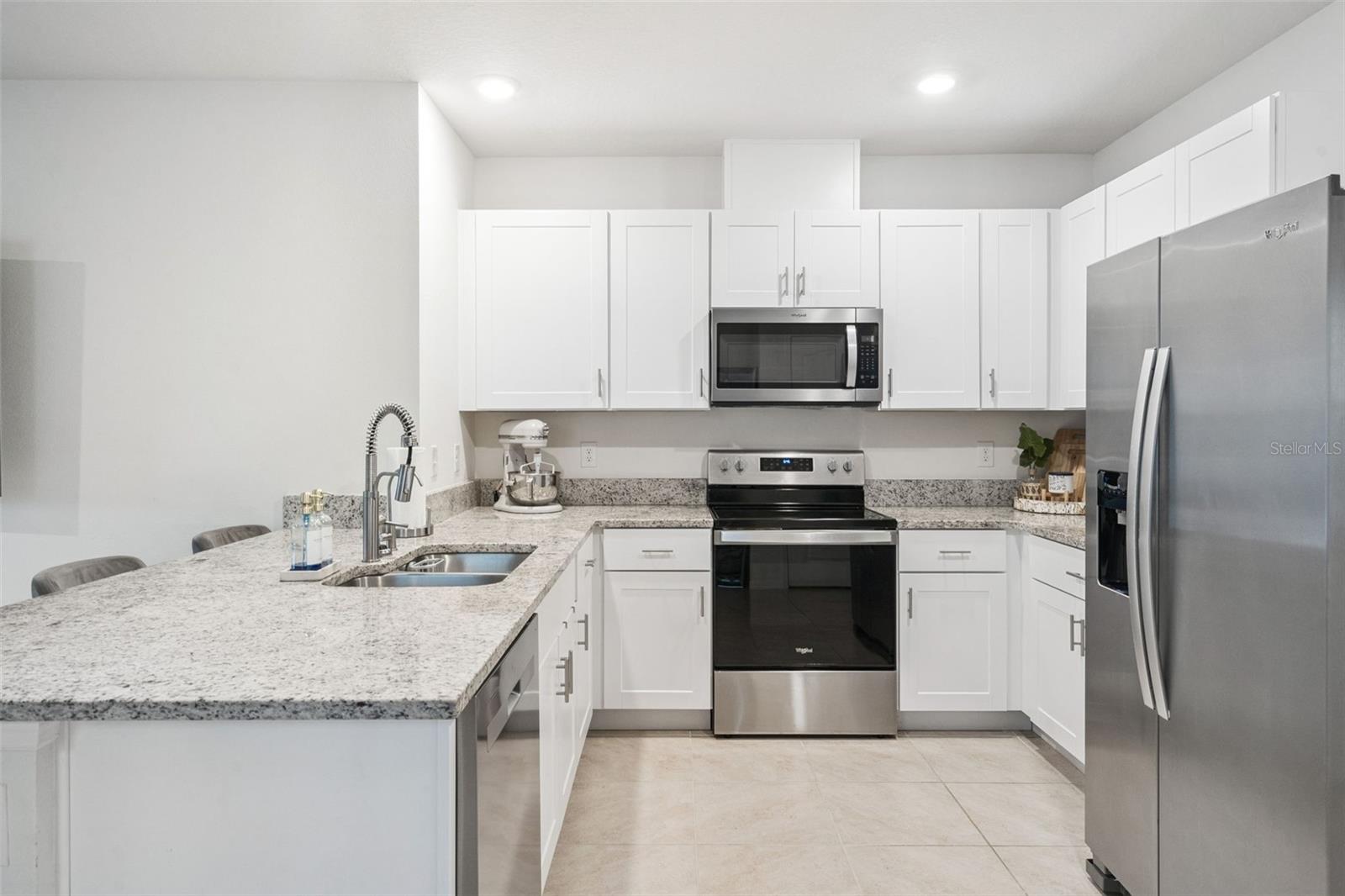 407 Charlotte Way Property Photo 14