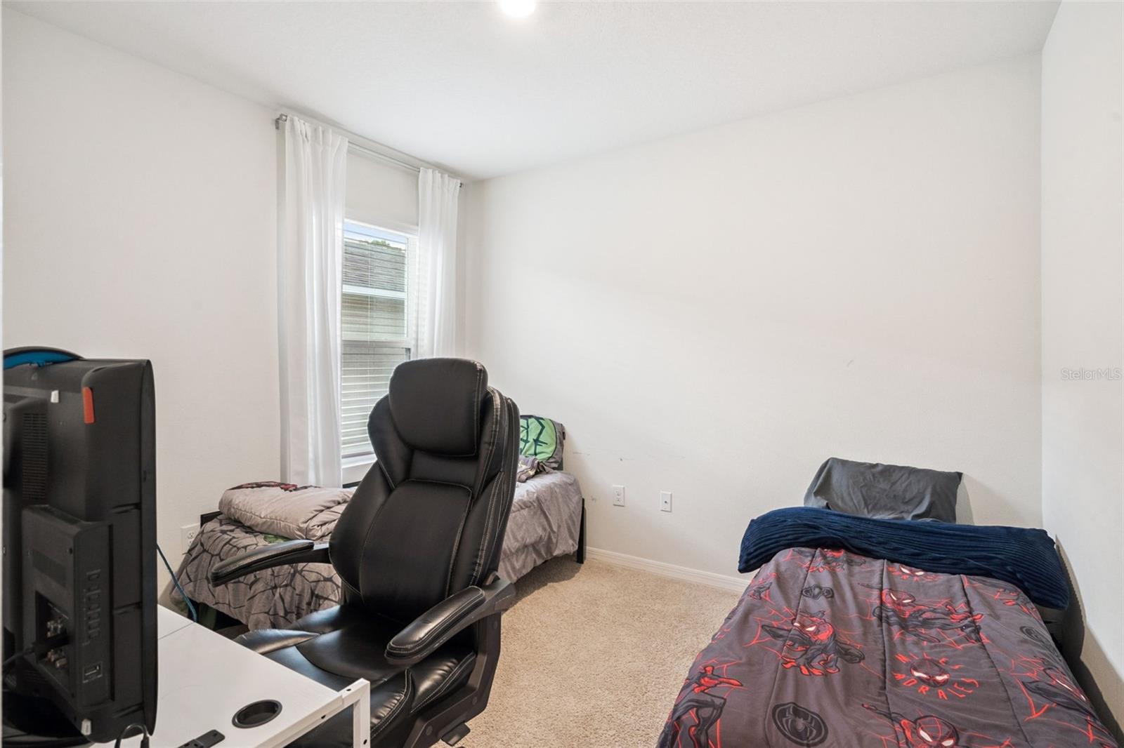 407 Charlotte Way Property Photo 20