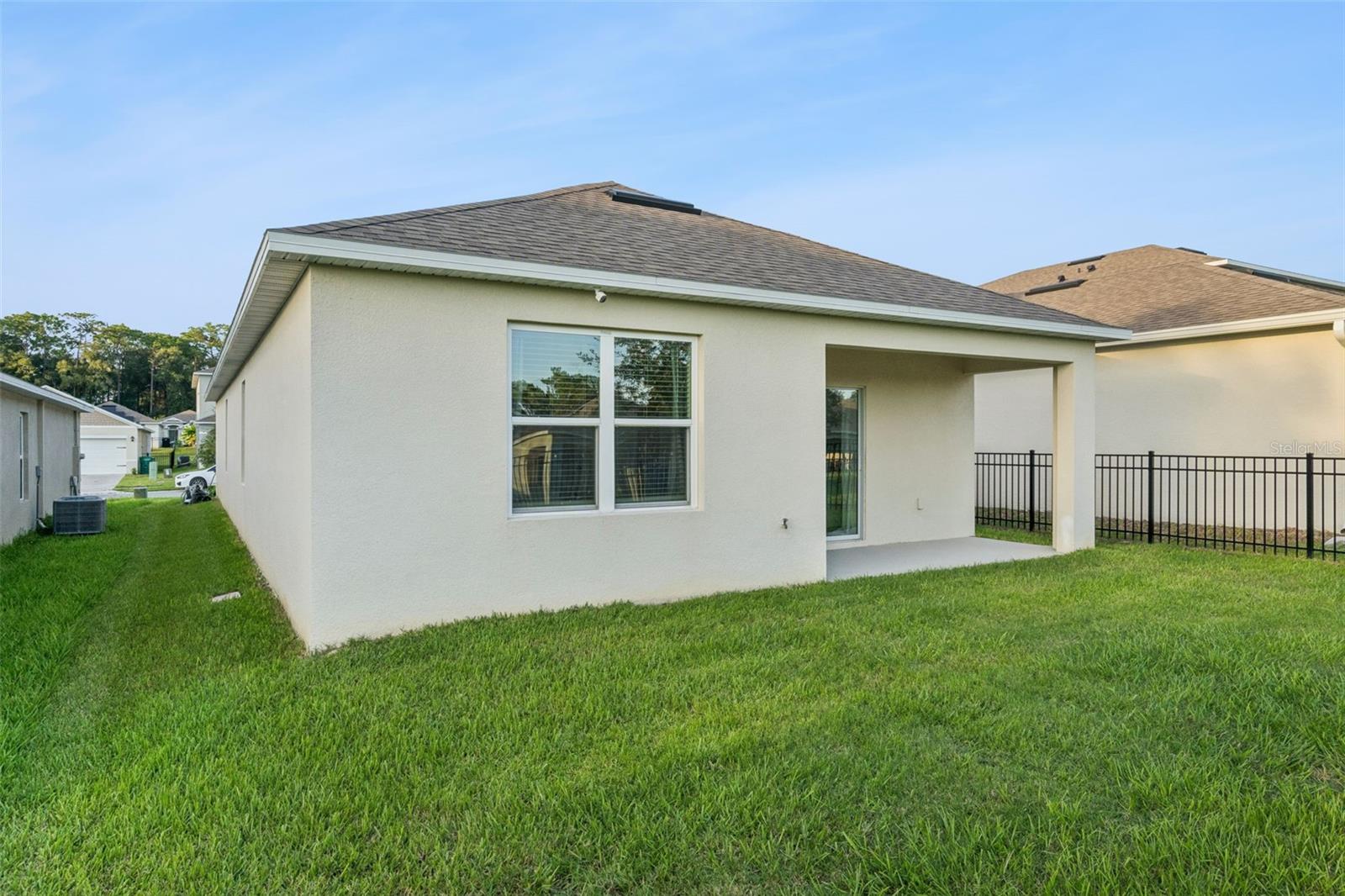 407 Charlotte Way Property Photo 25