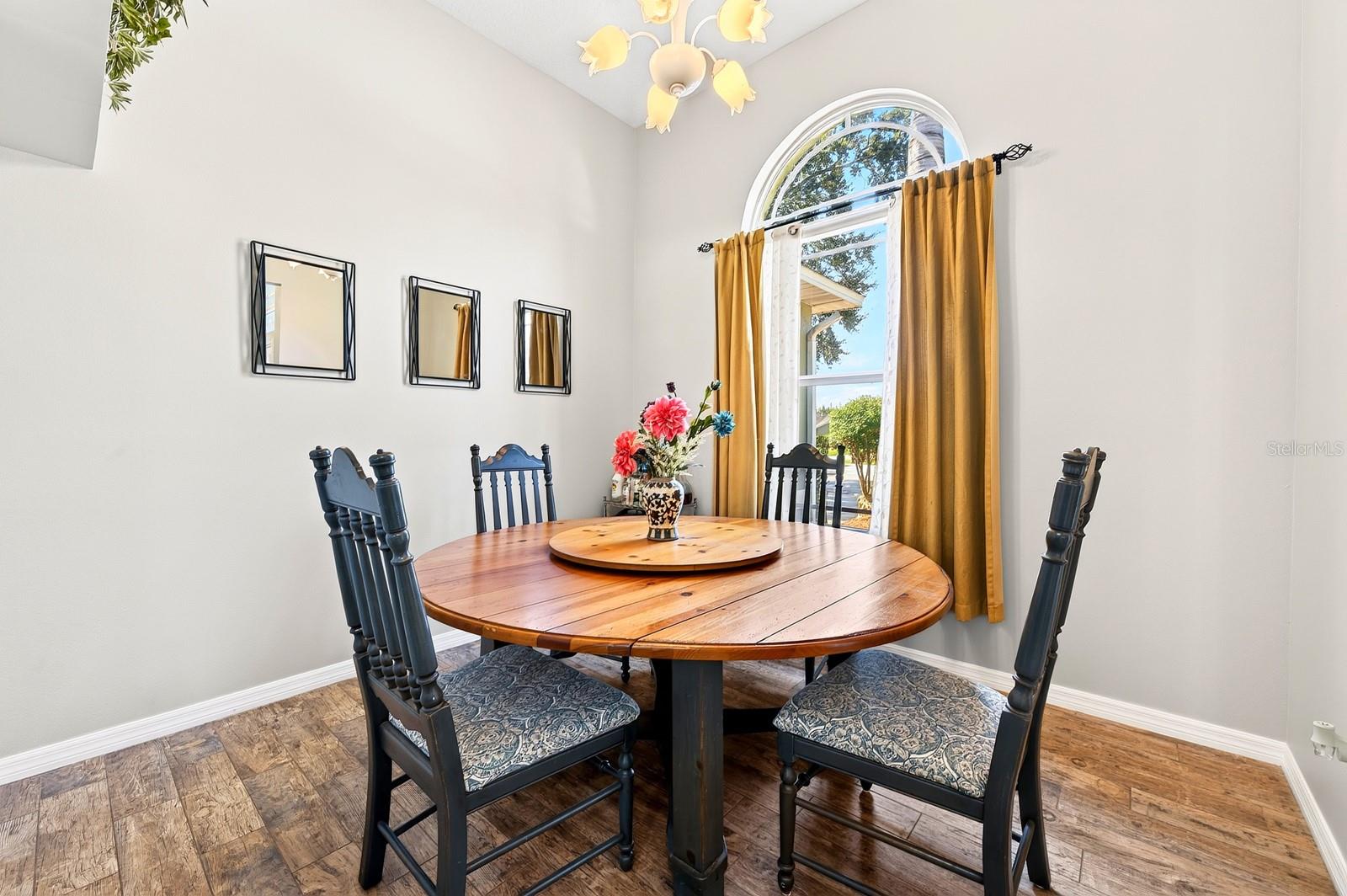 1648 Cypress Woods Cir Property Photo 7