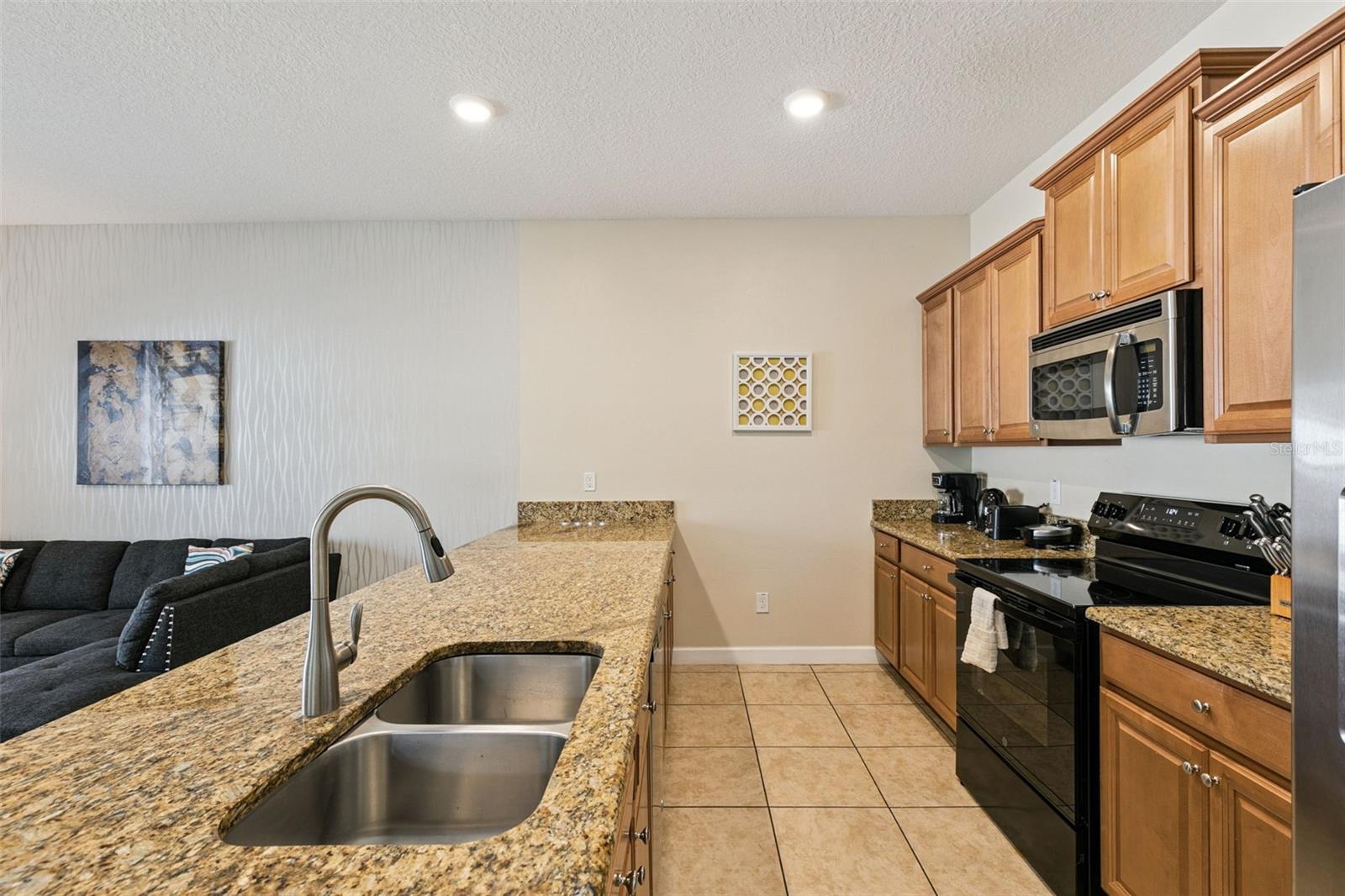4839 Clock Tower Dr Property Photo 11