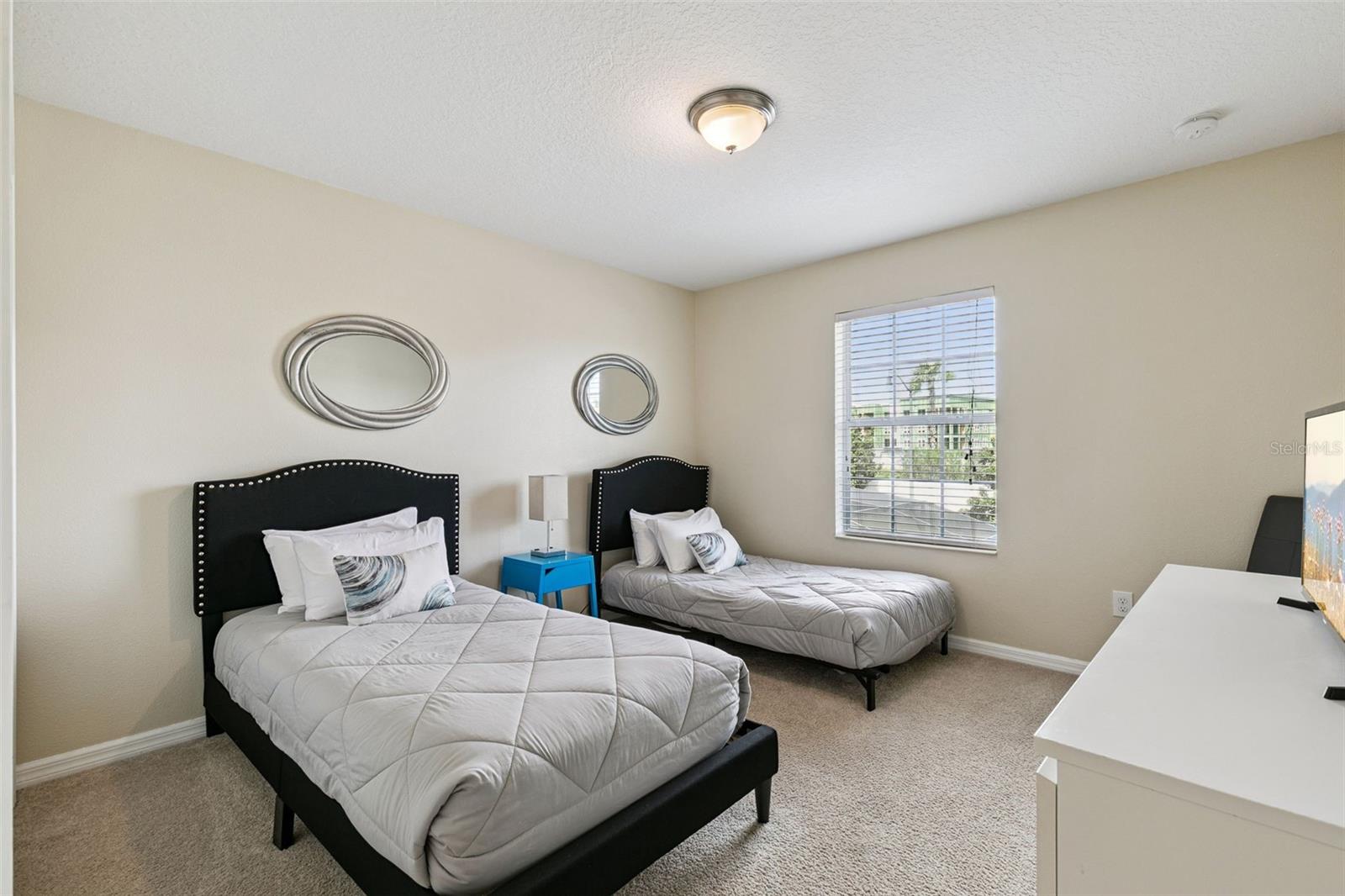 4839 Clock Tower Dr Property Photo 15