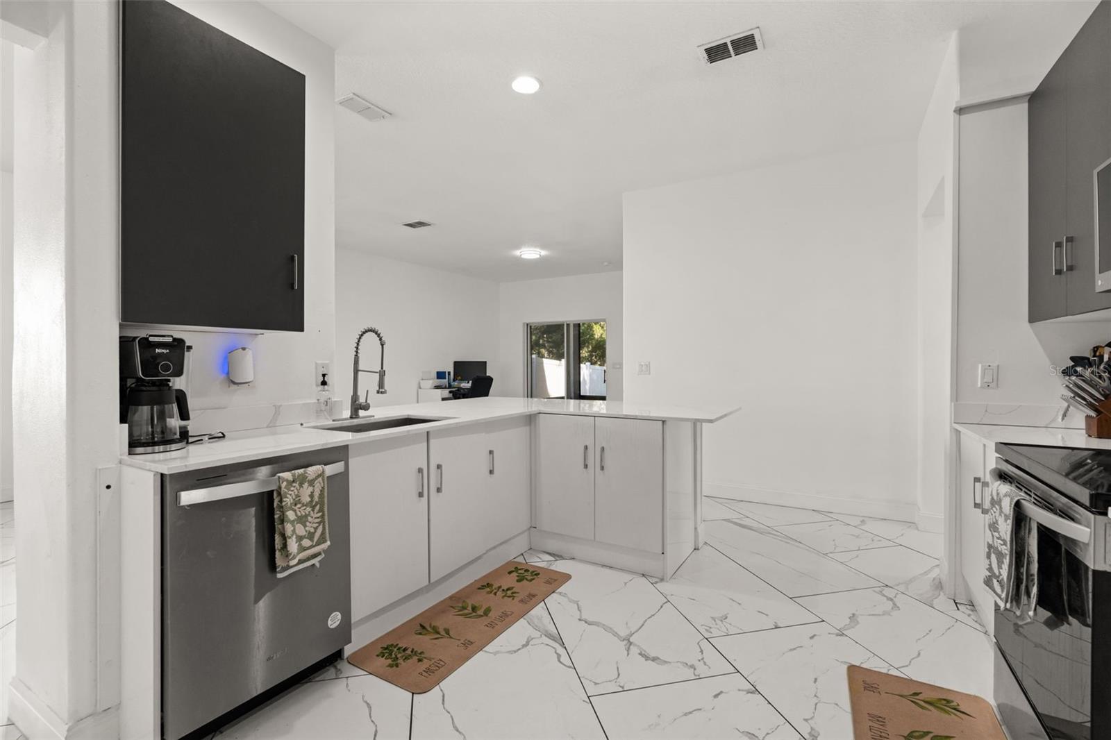 14819 Affirmed Ct Property Photo 15