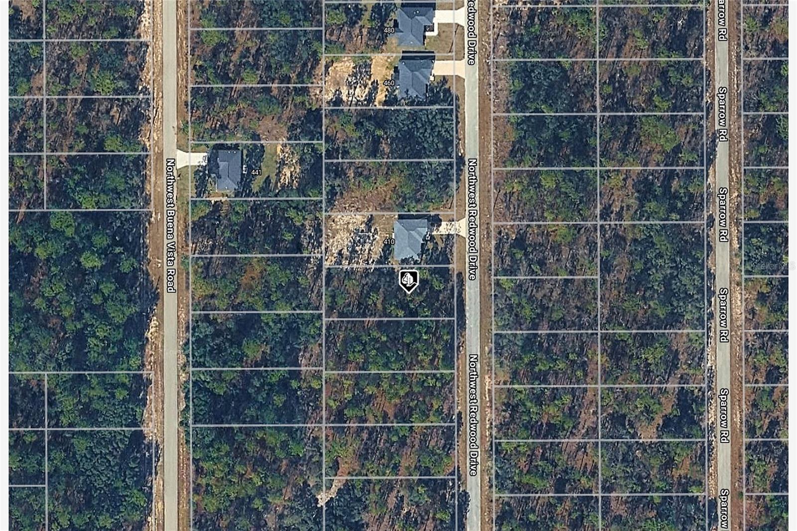 Nw Redwood Drive Property Photo 3