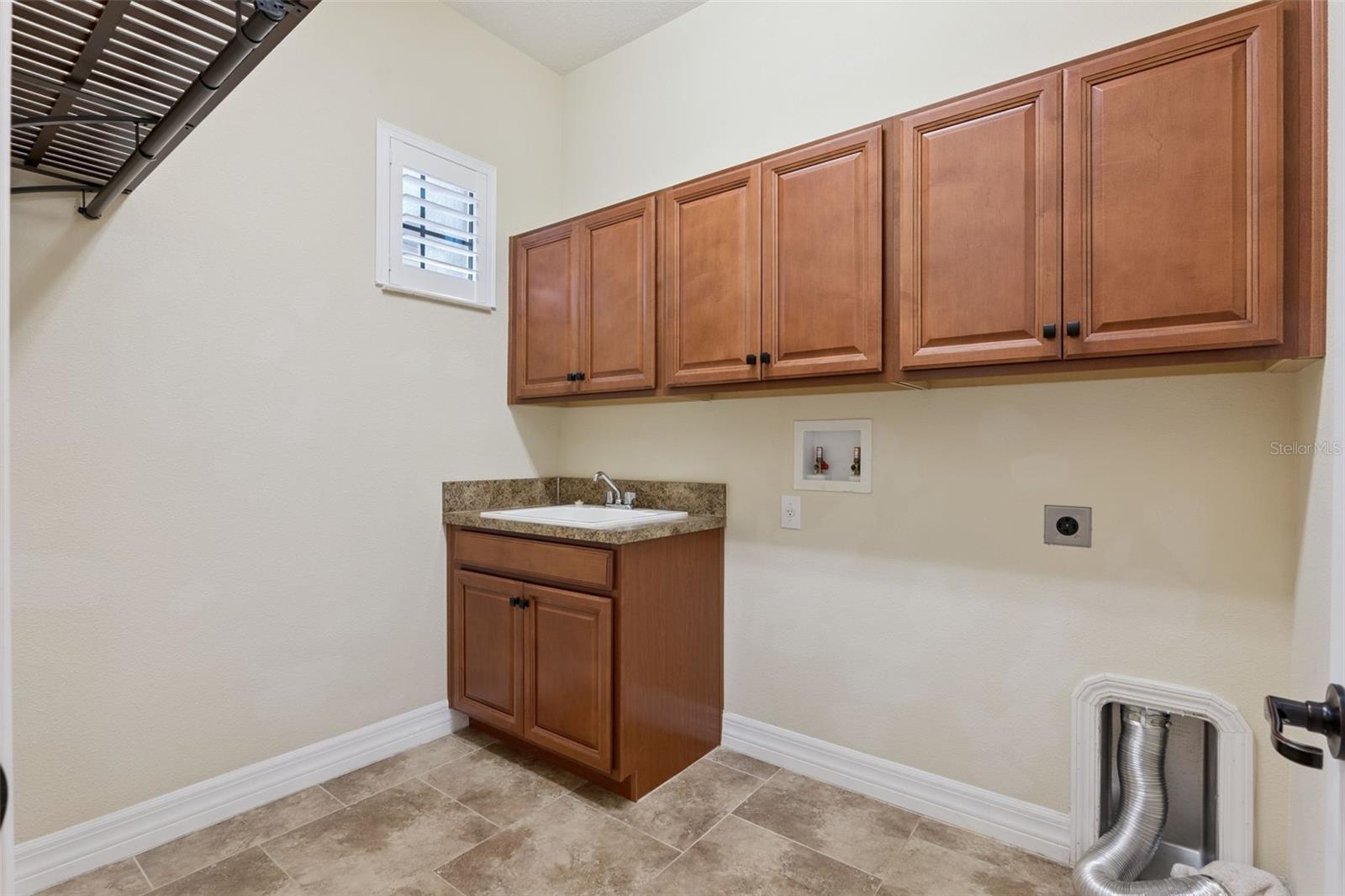 25444 Hawks Run Ln Property Photo 40