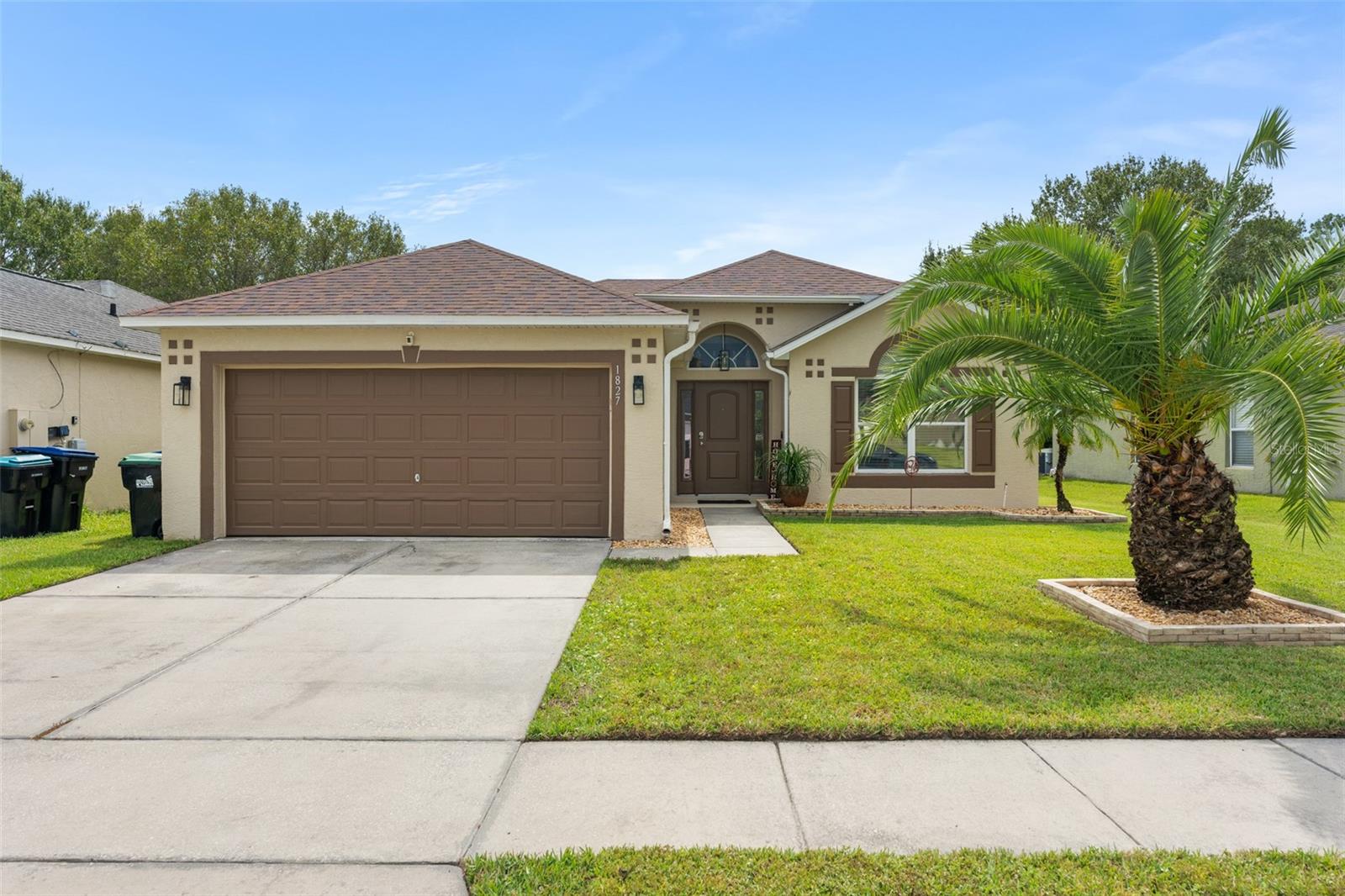1827 Corner Meadow Cir Property Photo 2