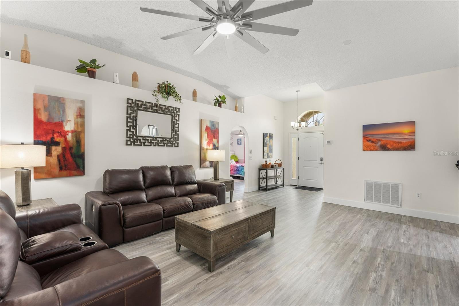 1827 Corner Meadow Cir Property Photo 6