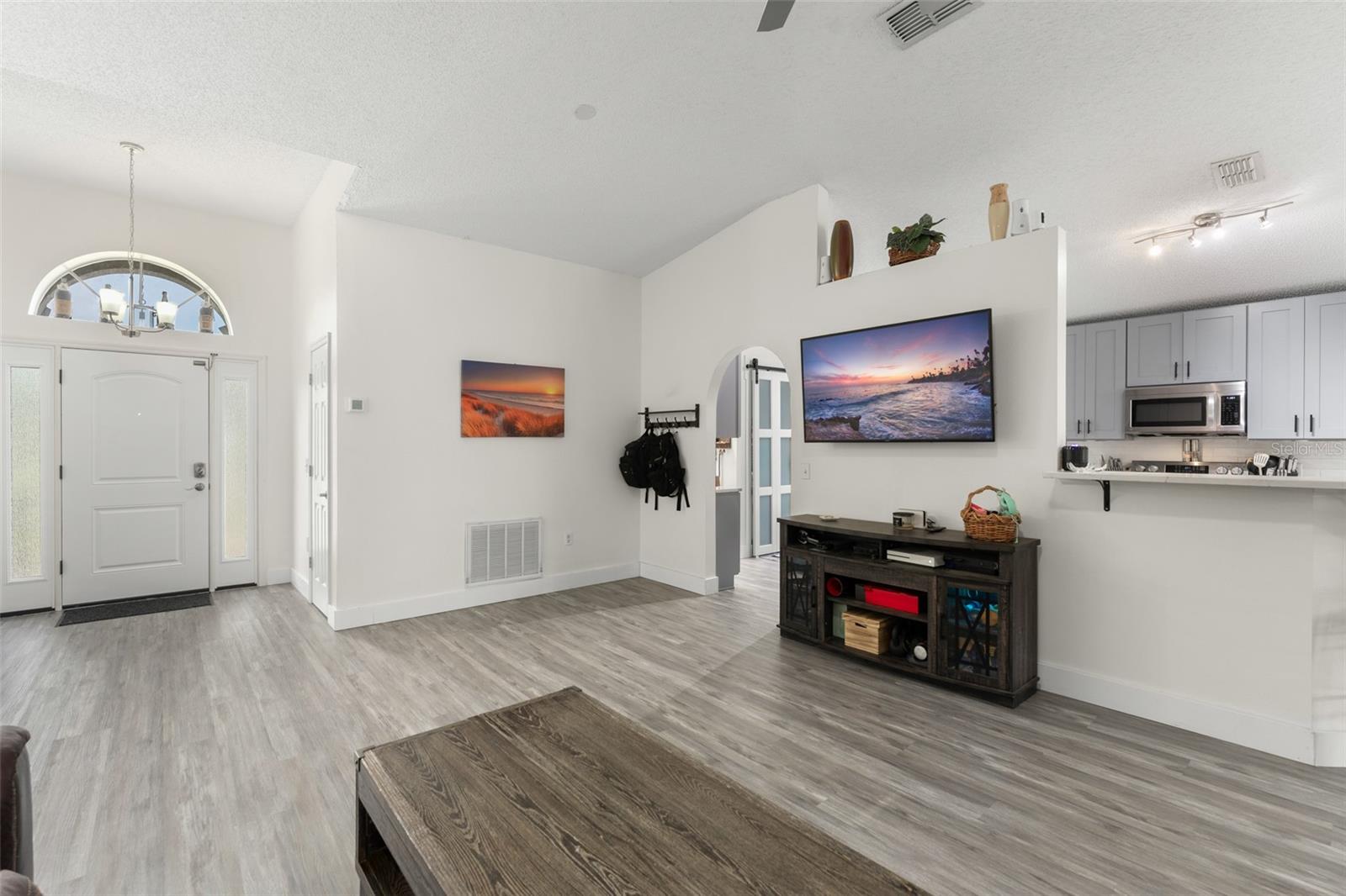 1827 Corner Meadow Cir Property Photo 7
