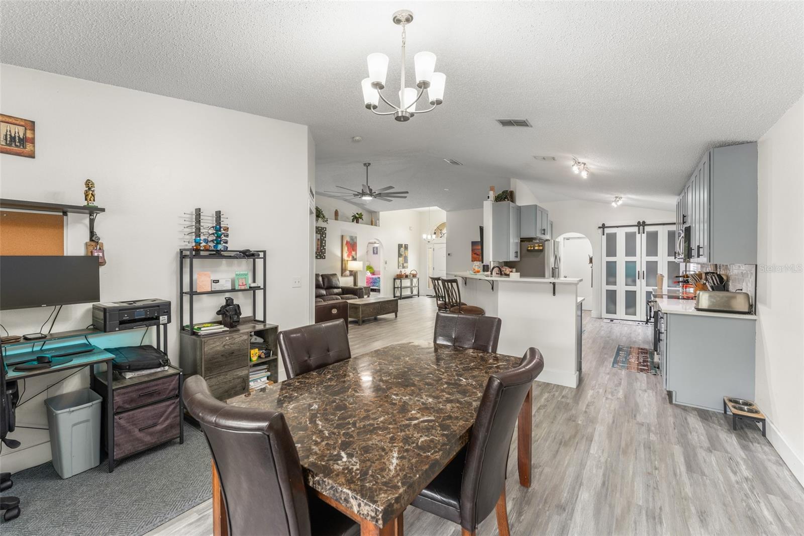 1827 Corner Meadow Cir Property Photo 10