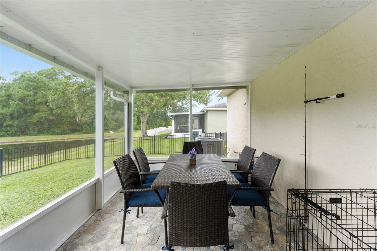 1827 Corner Meadow Cir Property Photo 32