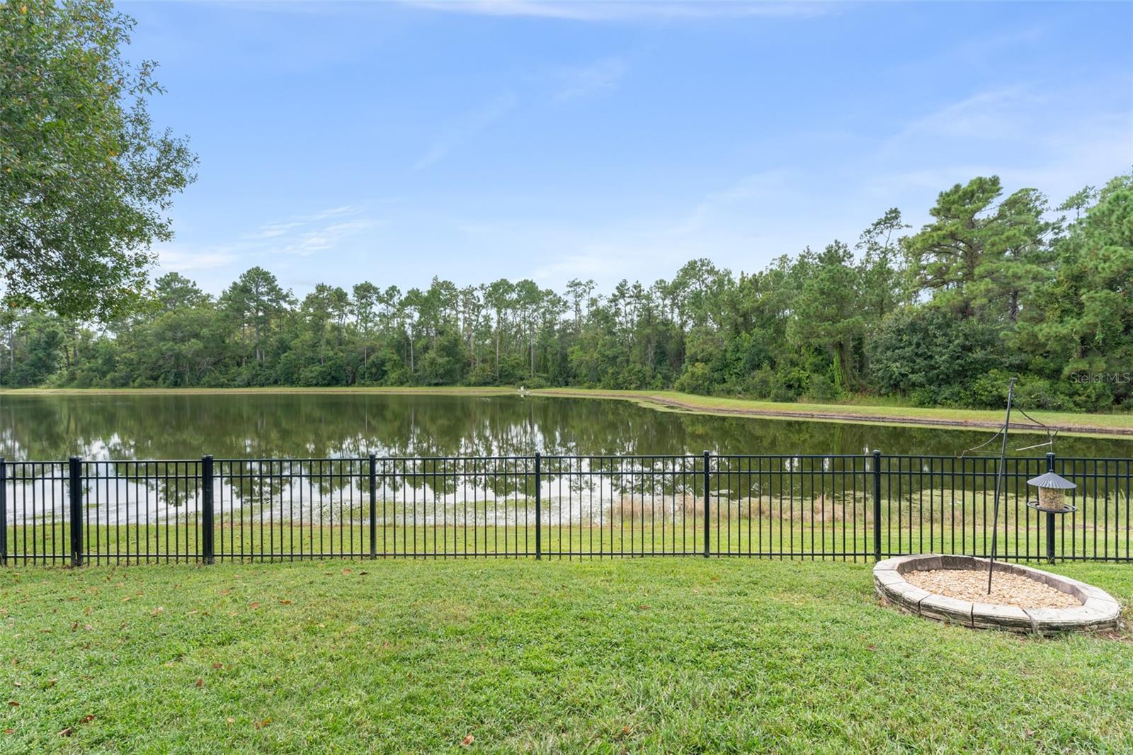 1827 Corner Meadow Cir Property Photo 33