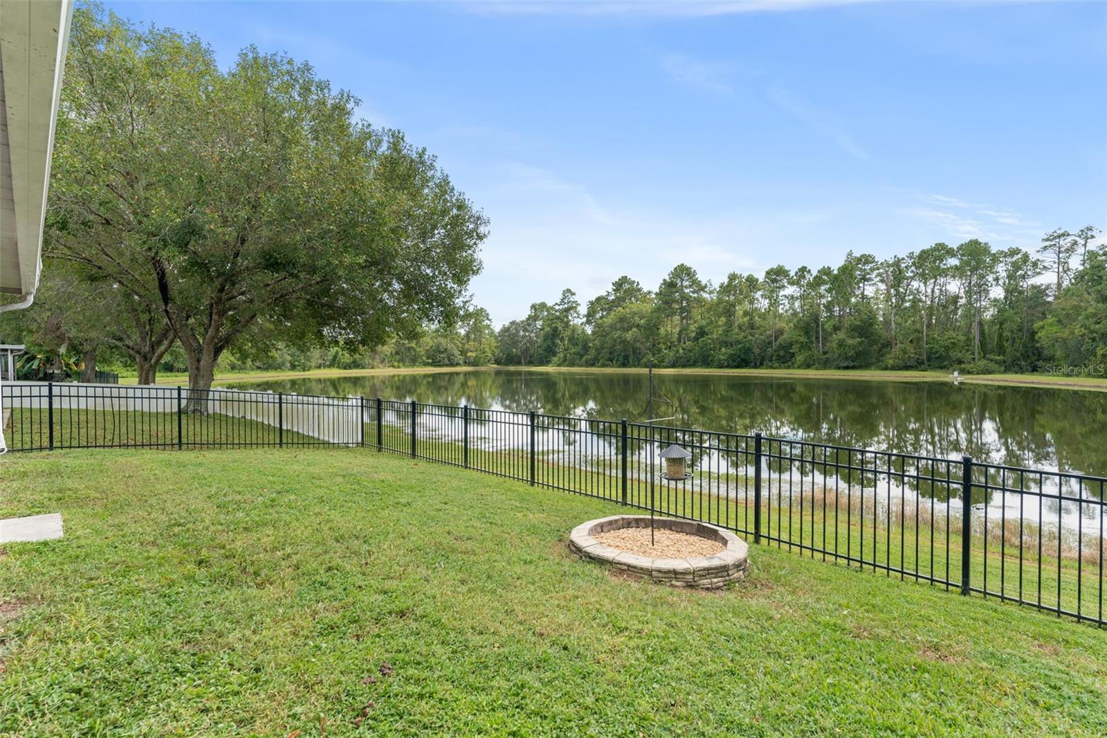 1827 Corner Meadow Cir Property Photo 34