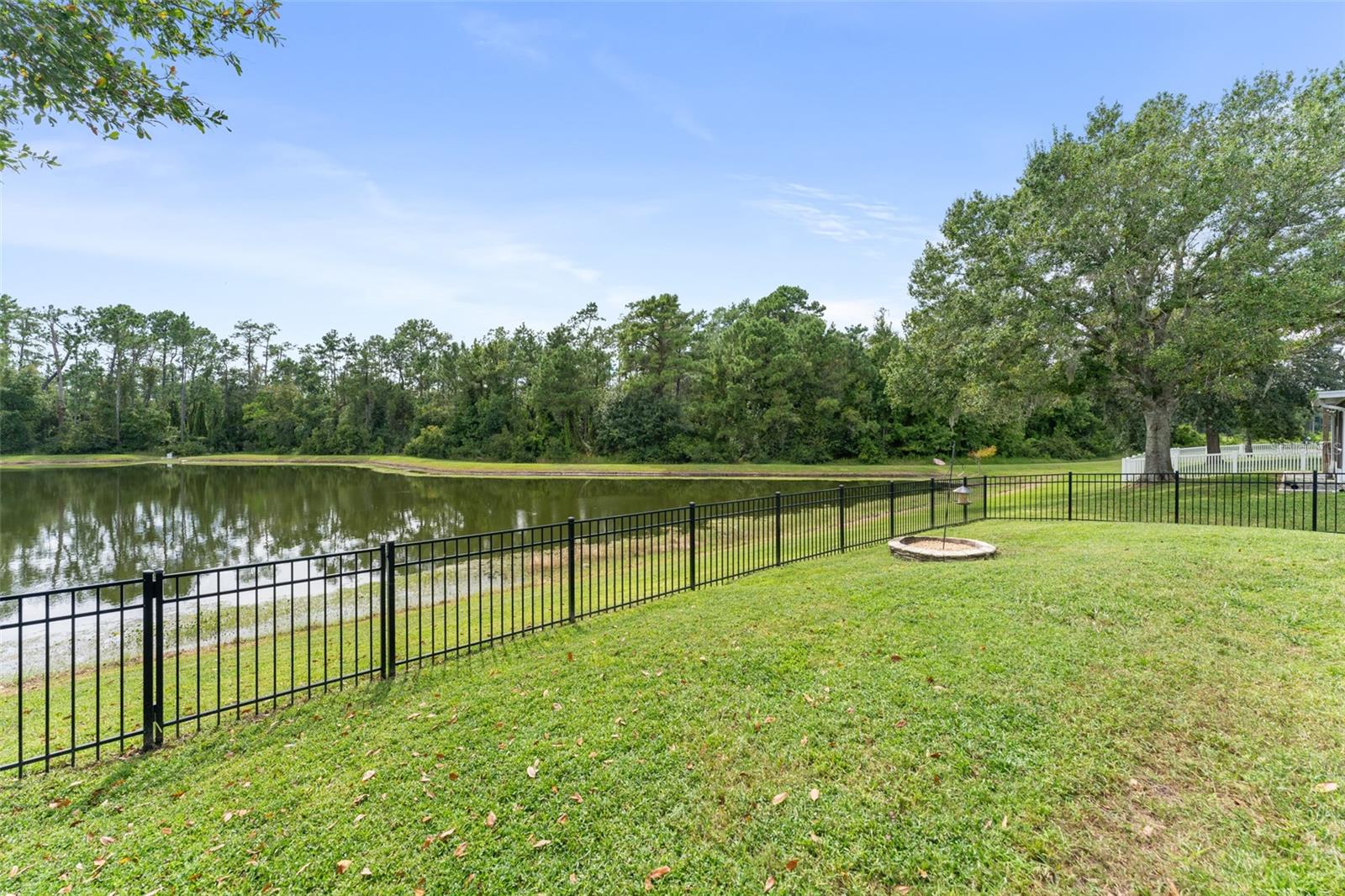 1827 Corner Meadow Cir Property Photo 36