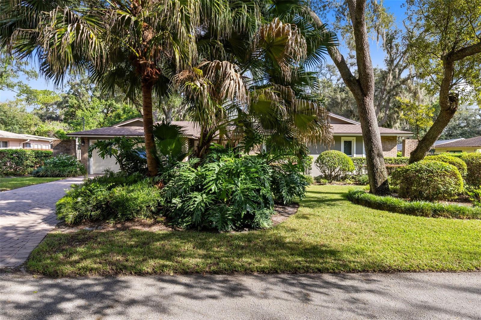 1310 Stanley St Property Photo 5