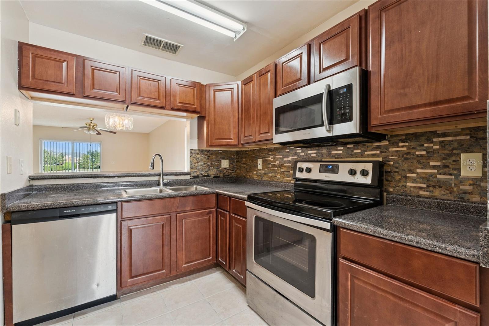 1192 N Fairway Dr #1192 Property Photo 8