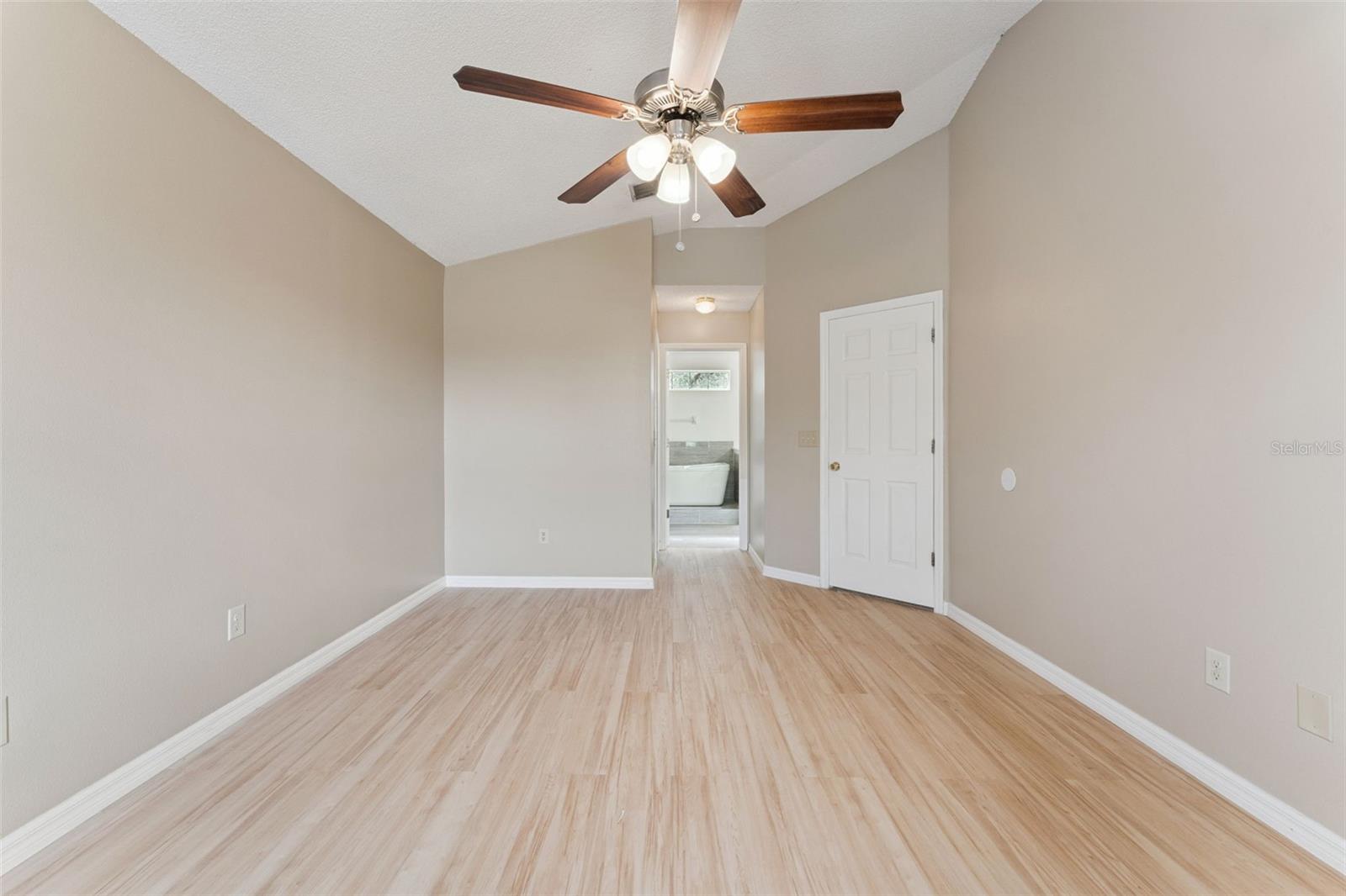 1192 N Fairway Dr #1192 Property Photo 9