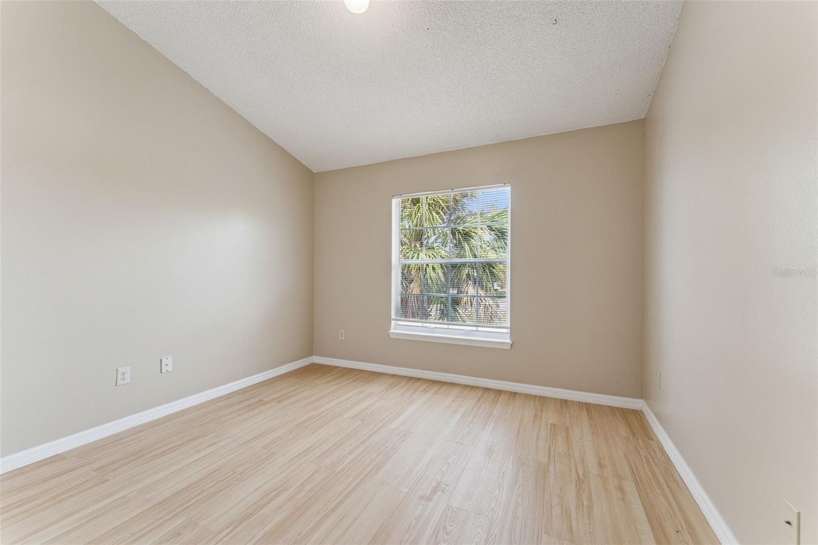 1192 N Fairway Dr #1192 Property Photo 11
