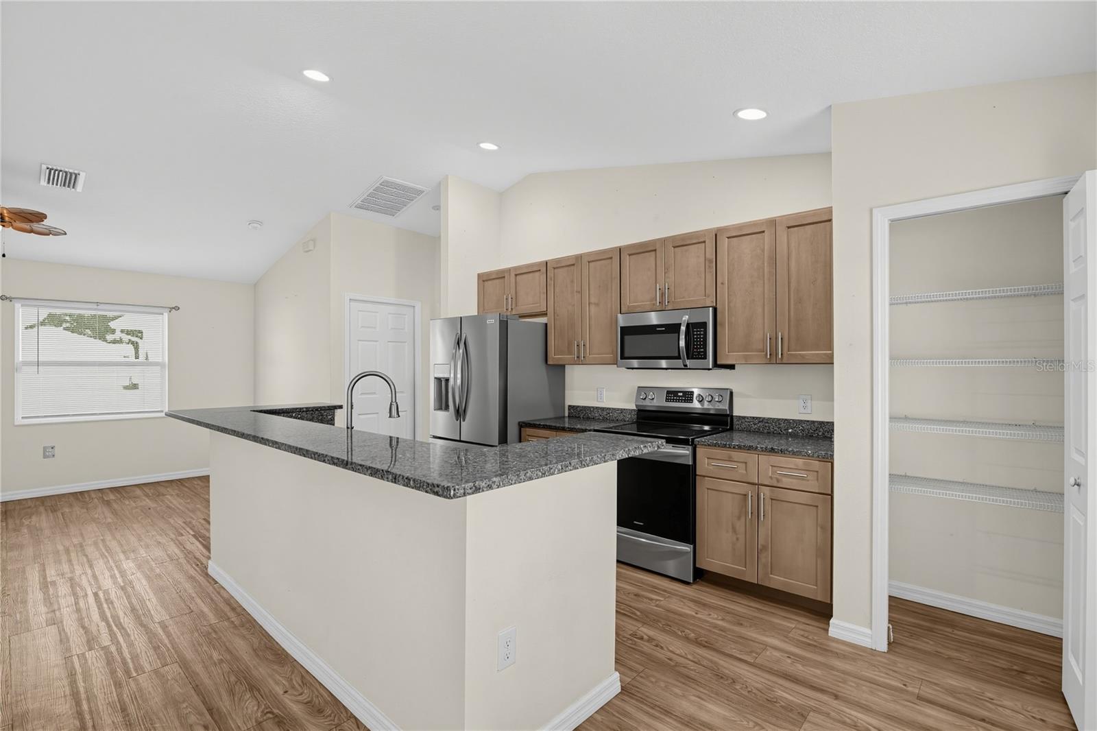 4334 E Maryland St Property Photo 15
