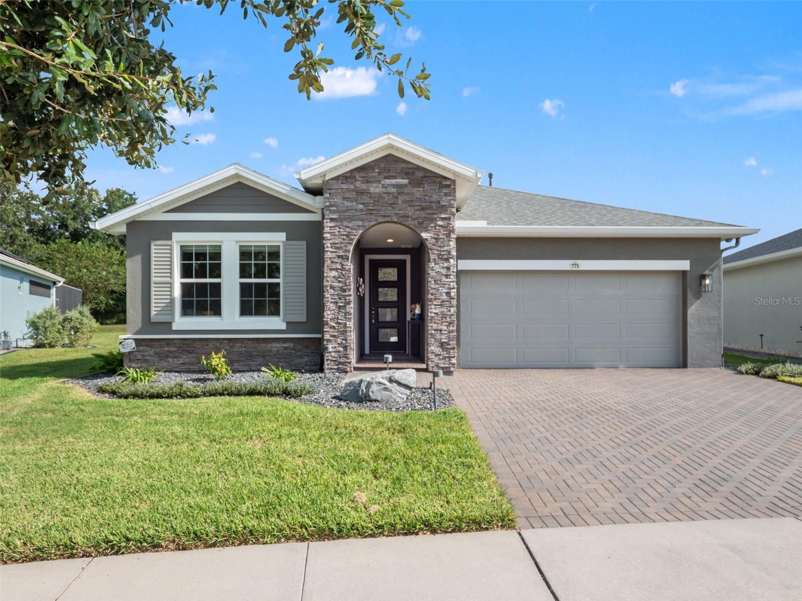 771 Alcove Dr Property Photo