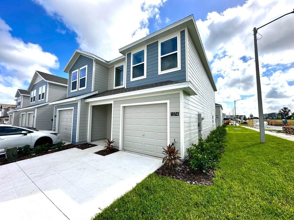 1574 Plank Pl Property Photo 2