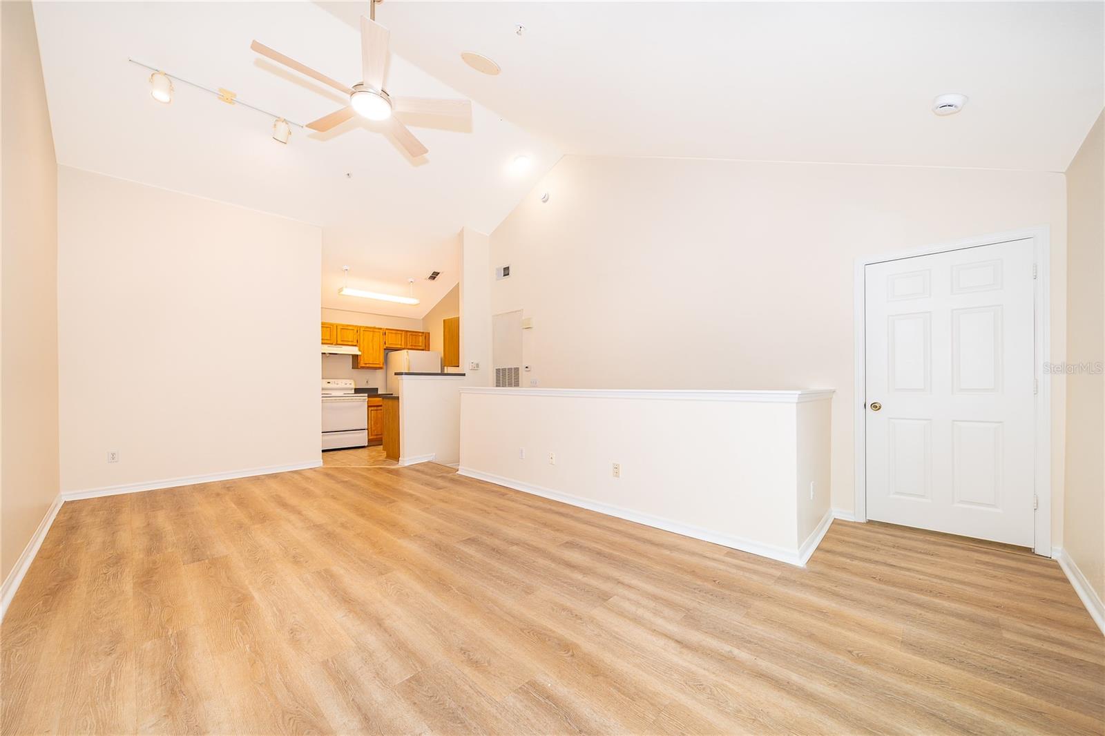 6593 Queens Borough Ave #205 Property Photo 18