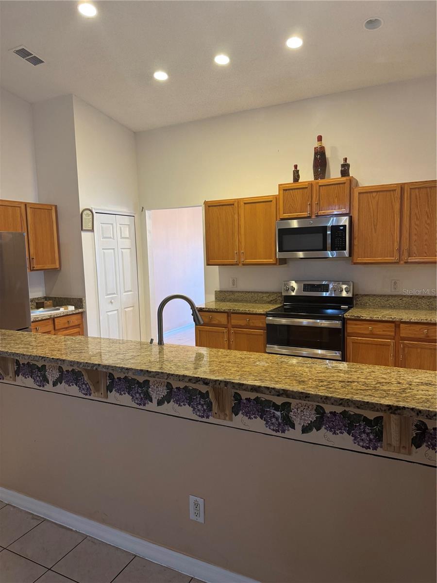 1112 Juniper Hammock Ct Property Photo 8