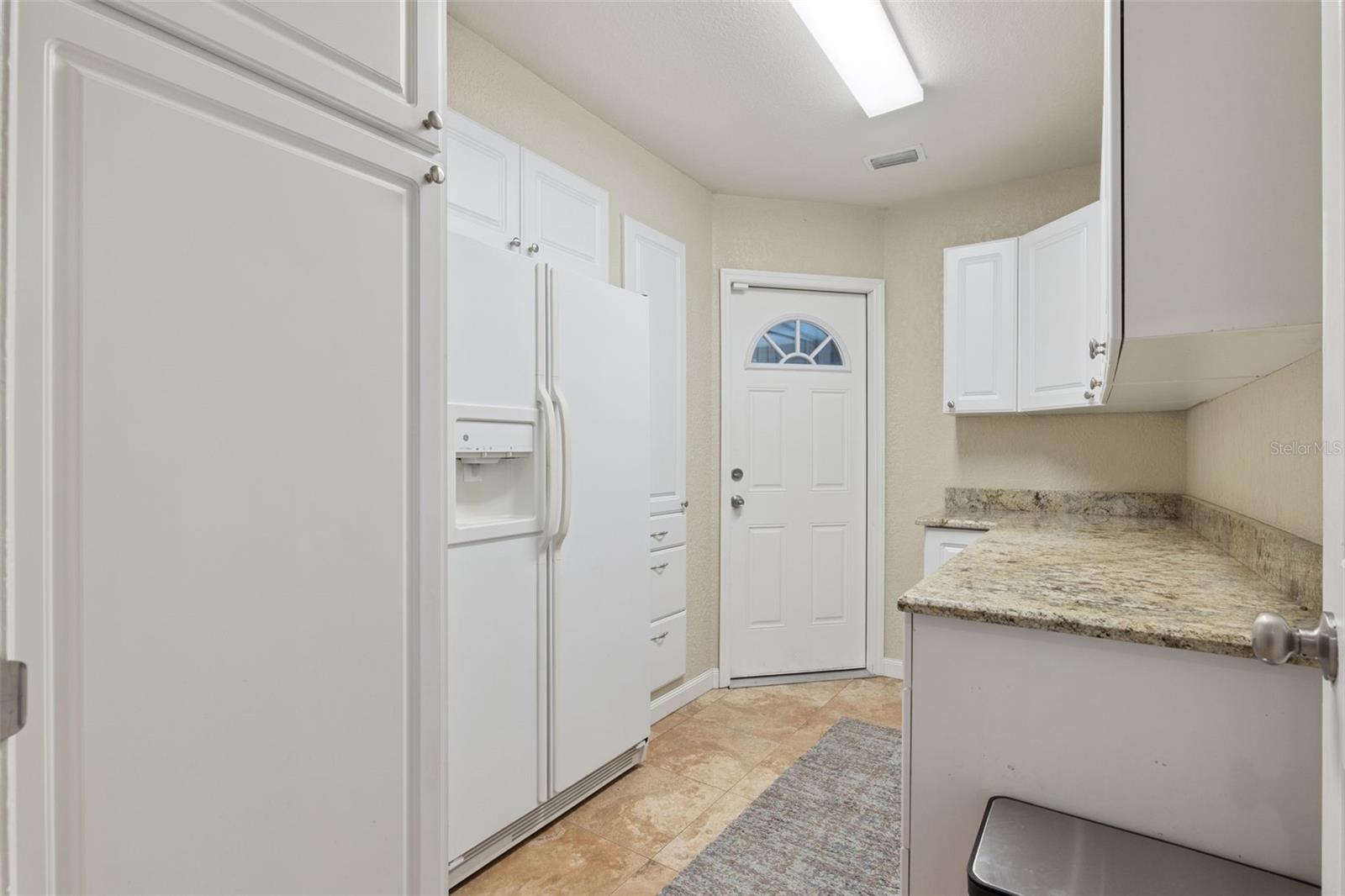 1521 Frances Dr Property Photo 12
