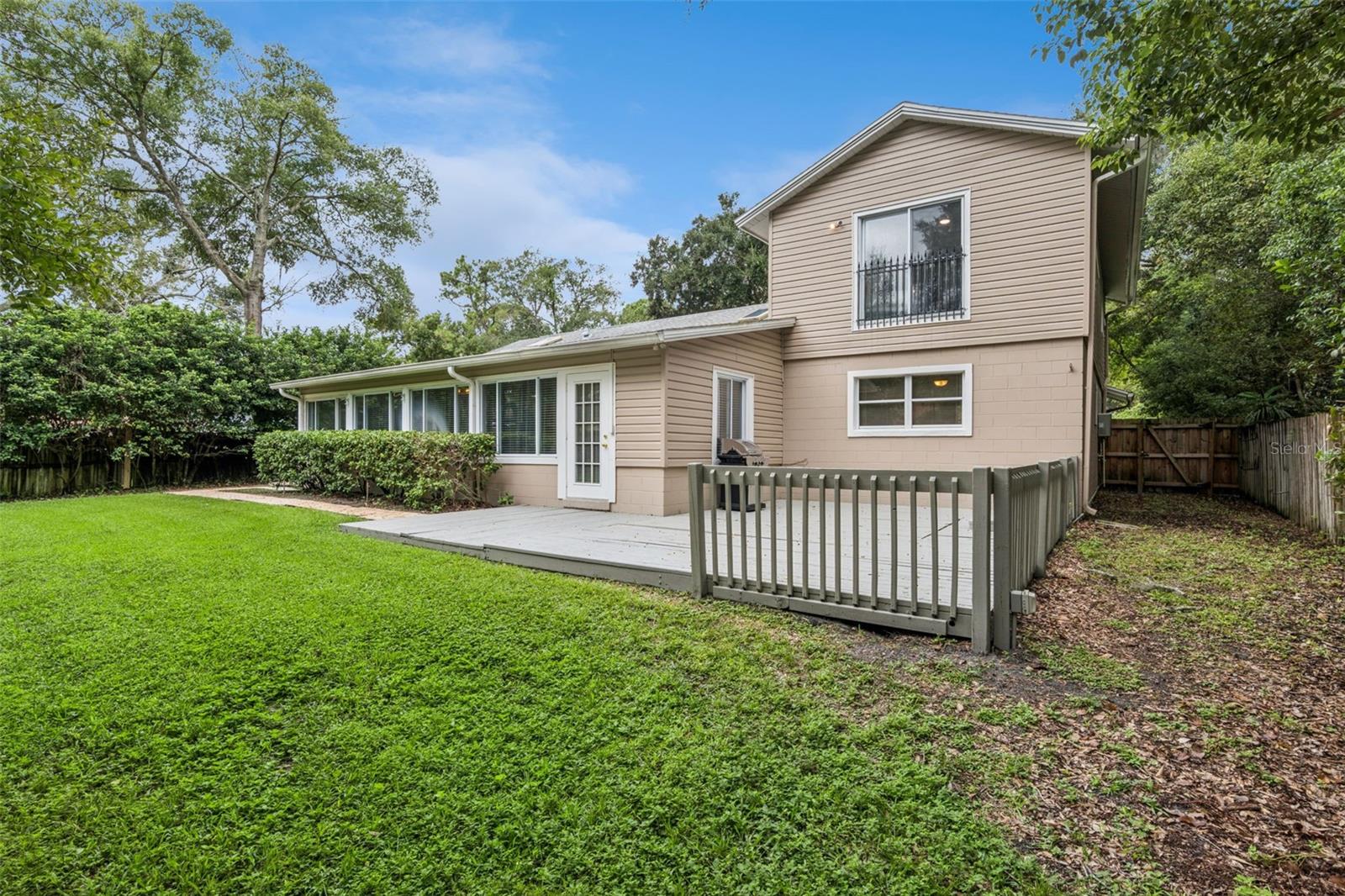 1521 Frances Dr Property Photo 28