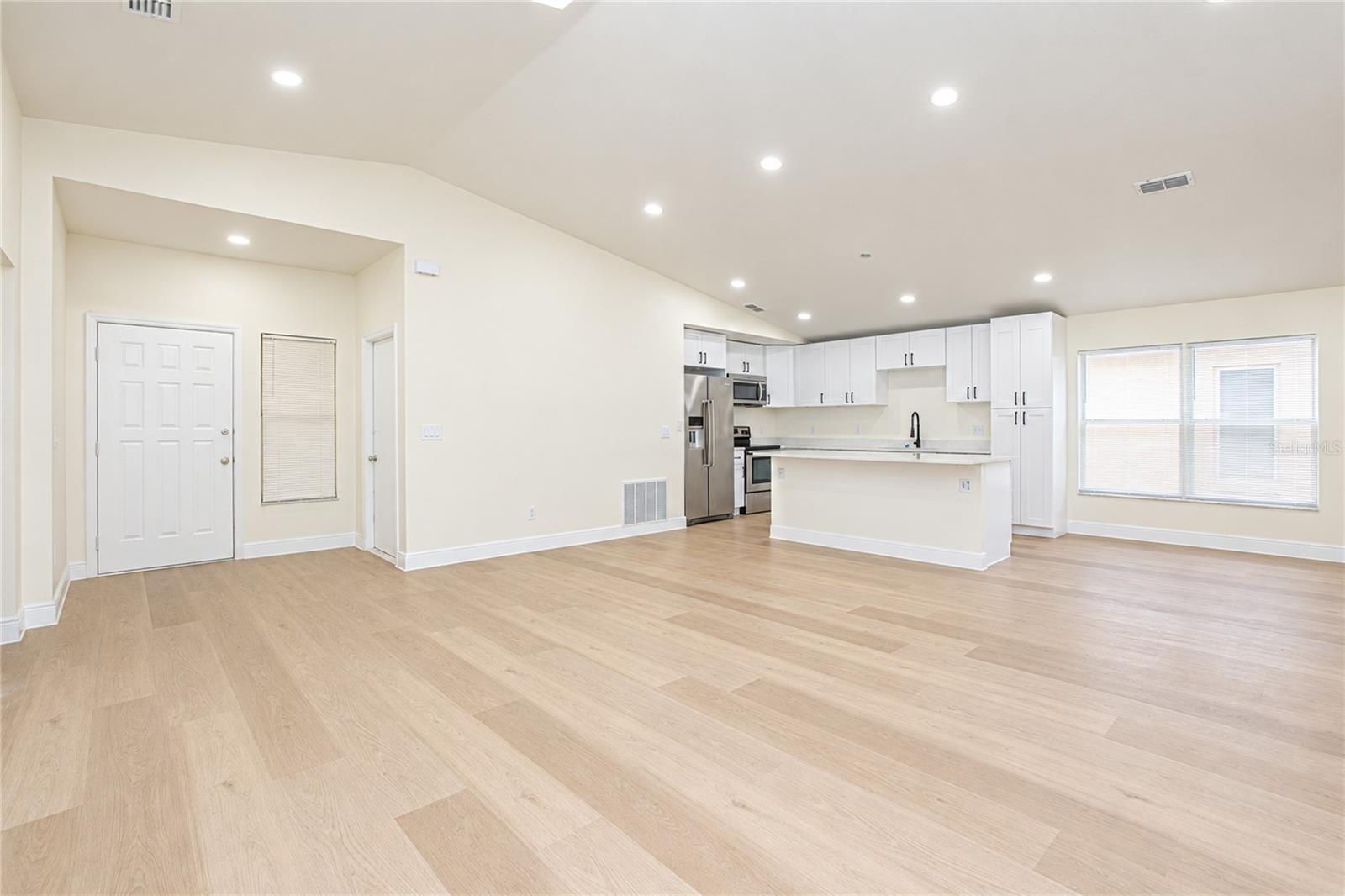 566 Wechsler Cir Property Photo 2