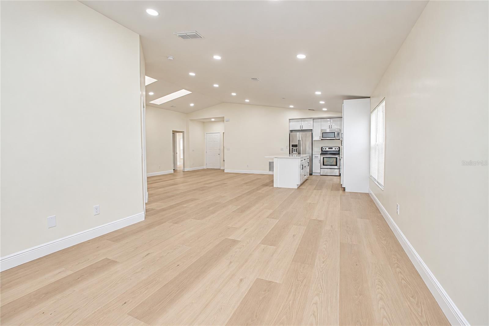 566 Wechsler Cir Property Photo 7