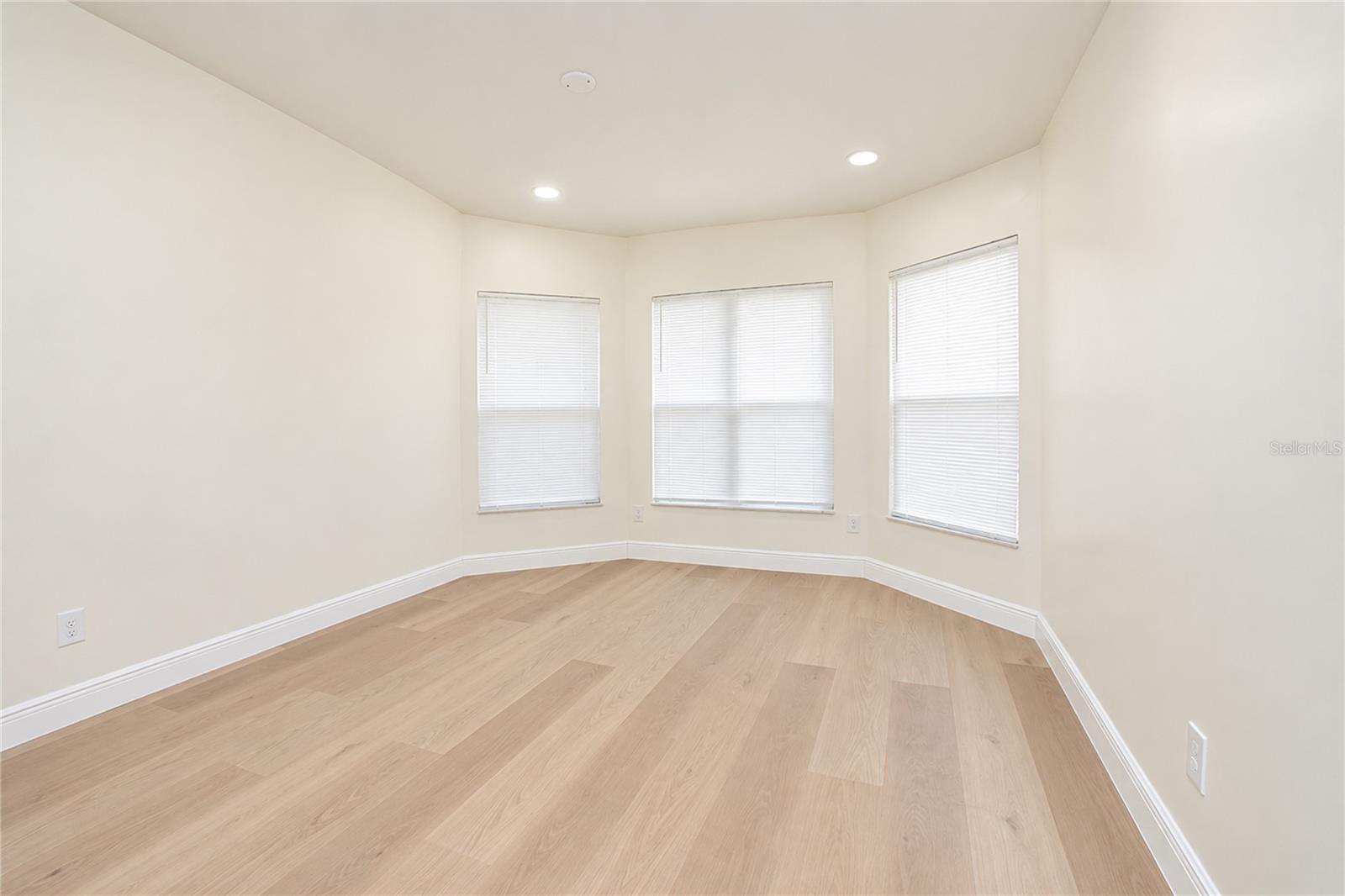 566 Wechsler Cir Property Photo 19