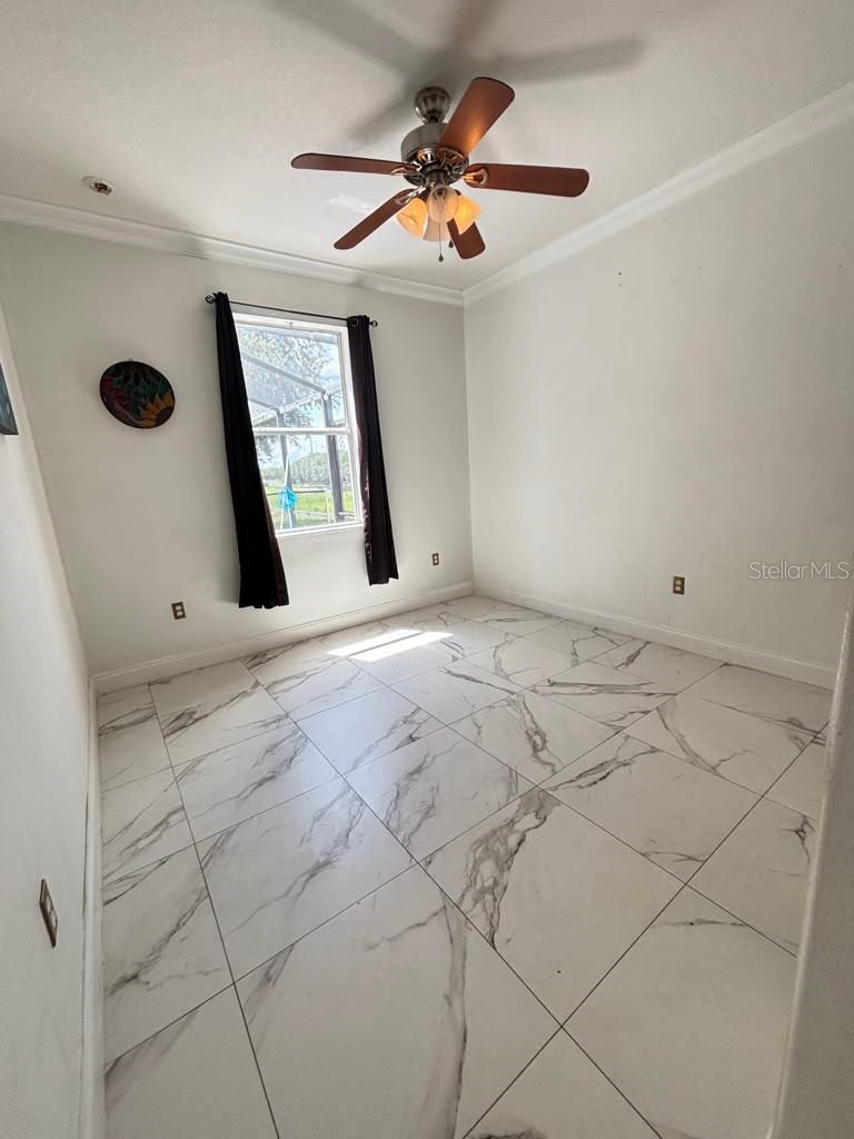 O6446367 Property Photo 7