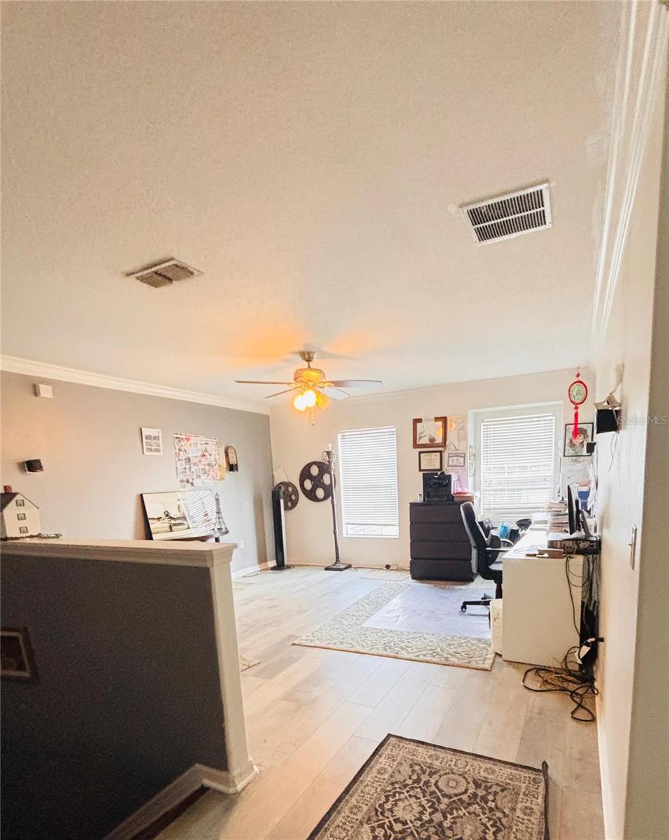 O6446367 Property Photo 9