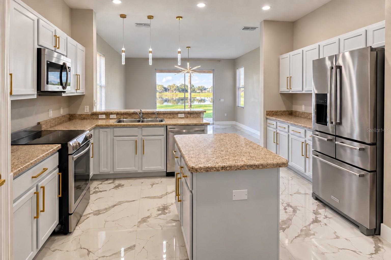 3111 Silver Fin Way Property Photo 11