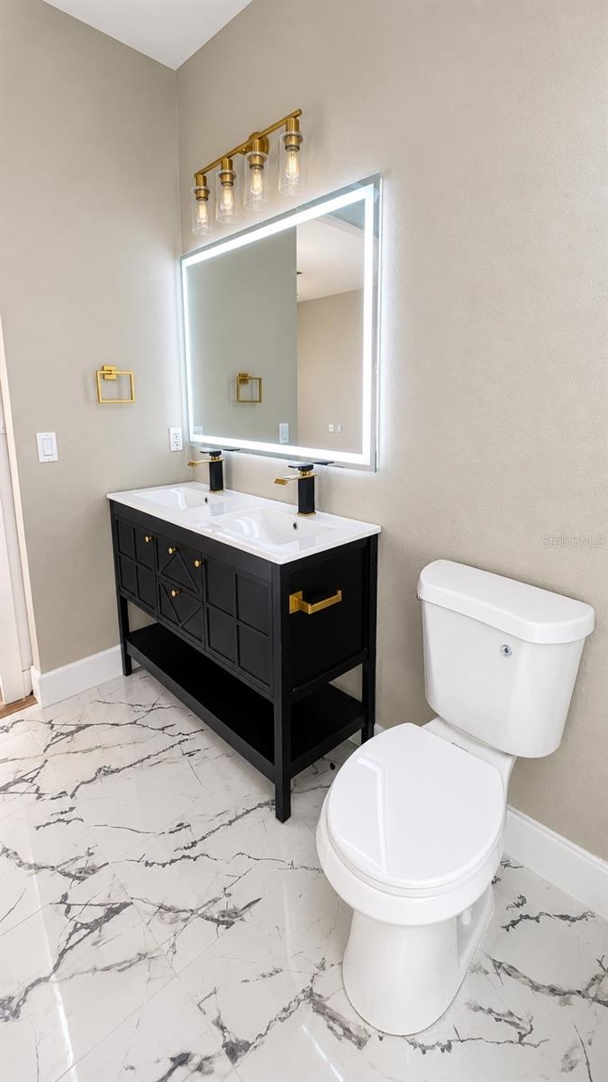 3111 Silver Fin Way Property Photo 14