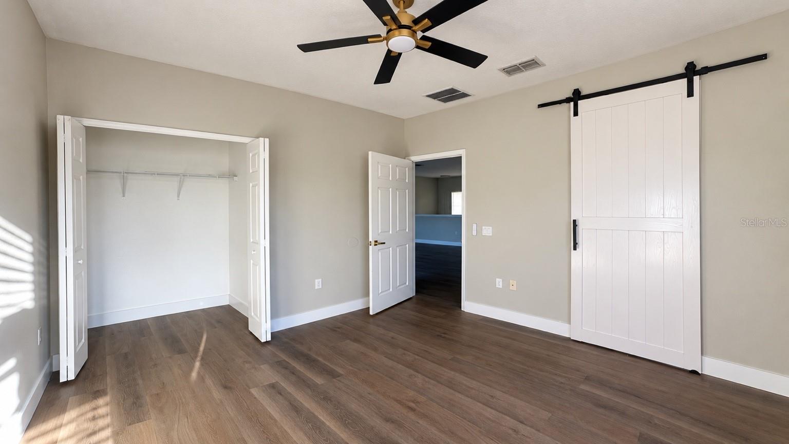 3111 Silver Fin Way Property Photo 17