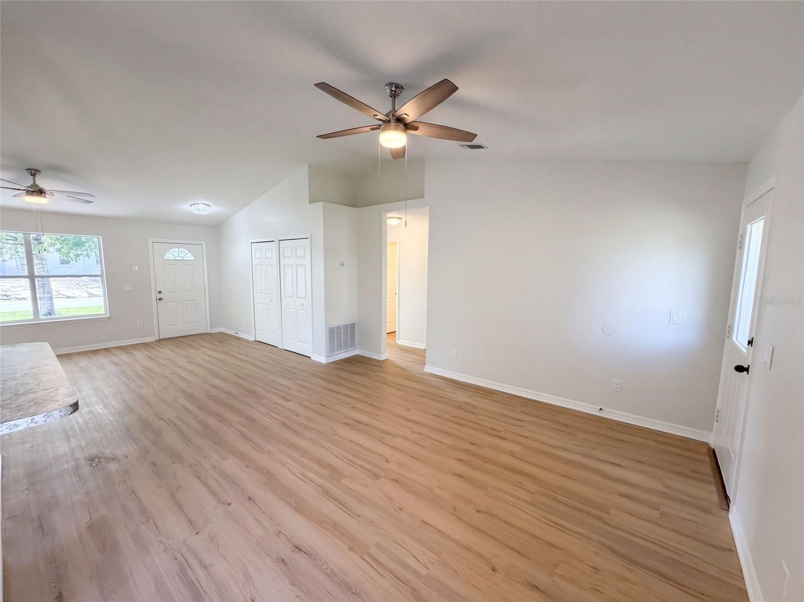 2998 Firwood Ave Se Property Photo 8
