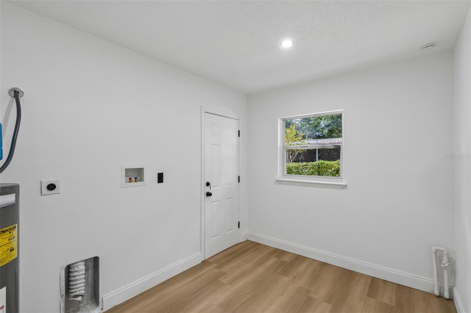 3500 Sutton Dr Property Photo 17