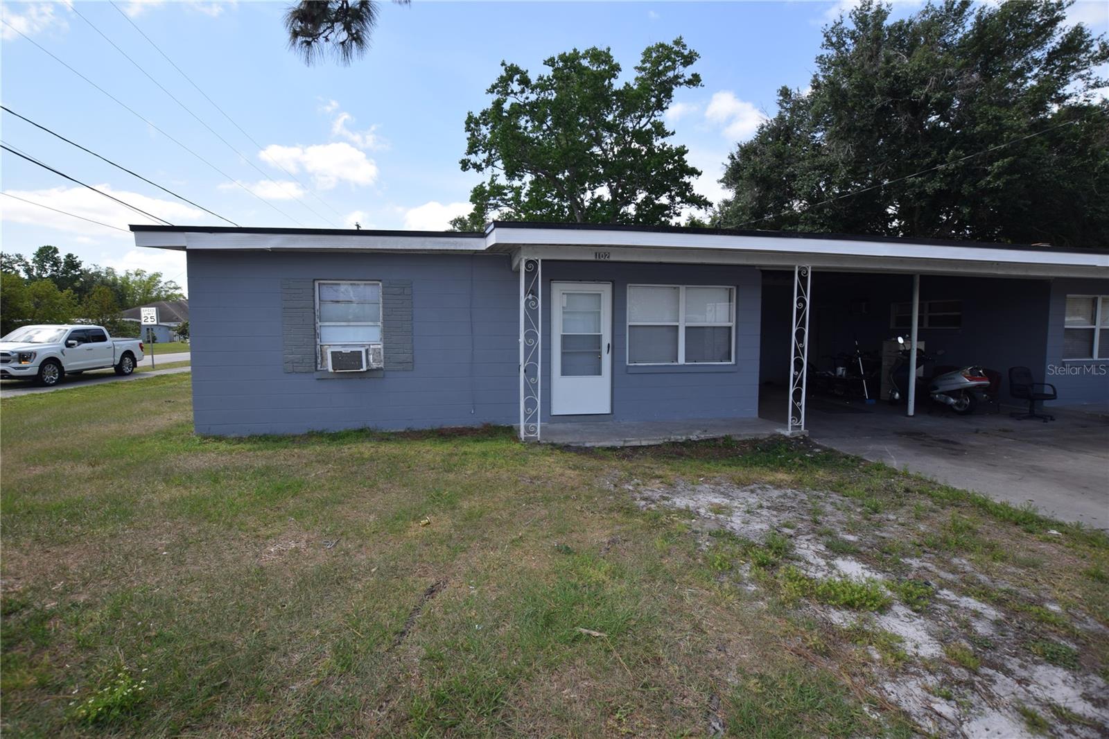 102 W Lancaster Rd Property Photo 1