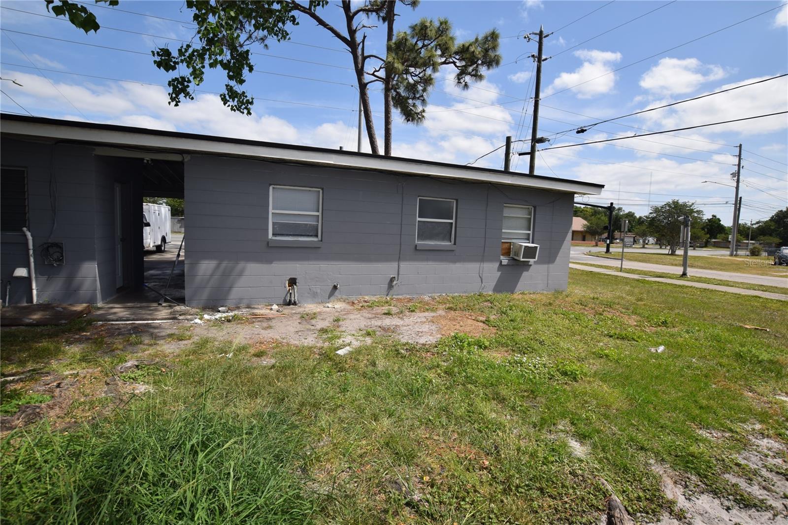 102 W Lancaster Rd Property Photo 4
