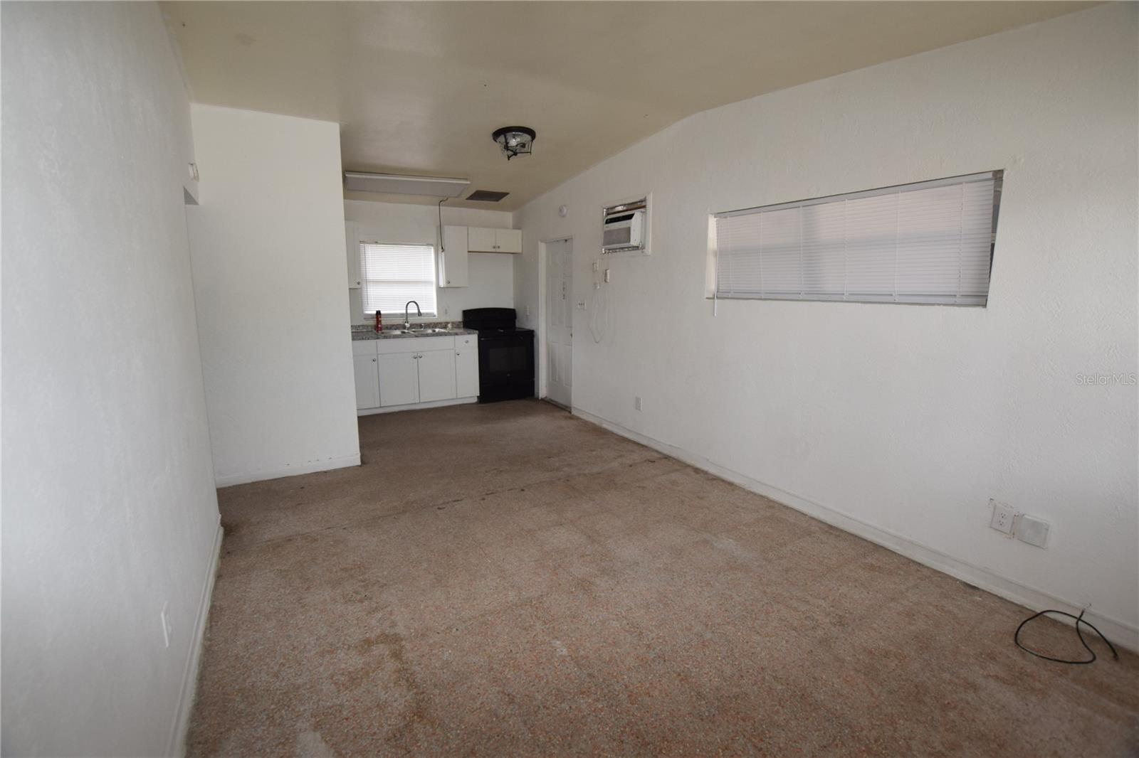102 W Lancaster Rd Property Photo 5