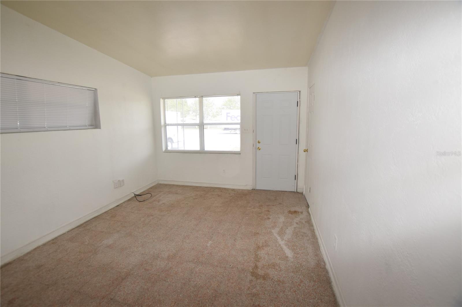 102 W Lancaster Rd Property Photo 8