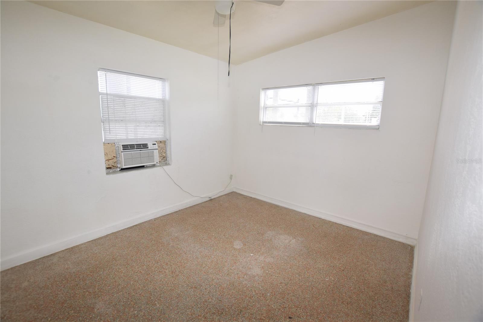 102 W Lancaster Rd Property Photo 18