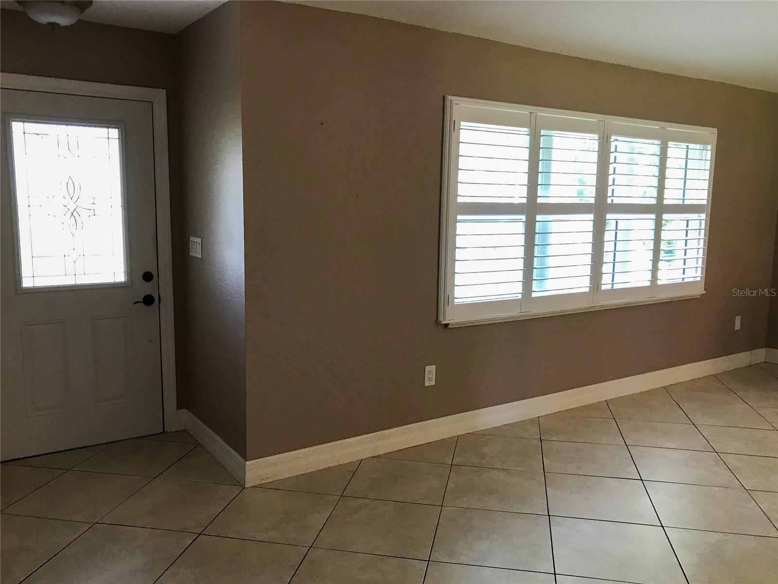 18663 Macgill Ave Property Photo 10