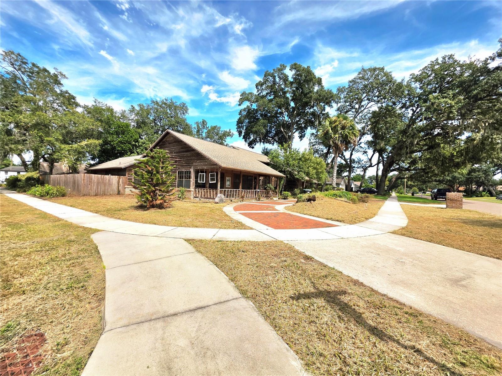 4231 Tall Tree Dr Property Photo 3