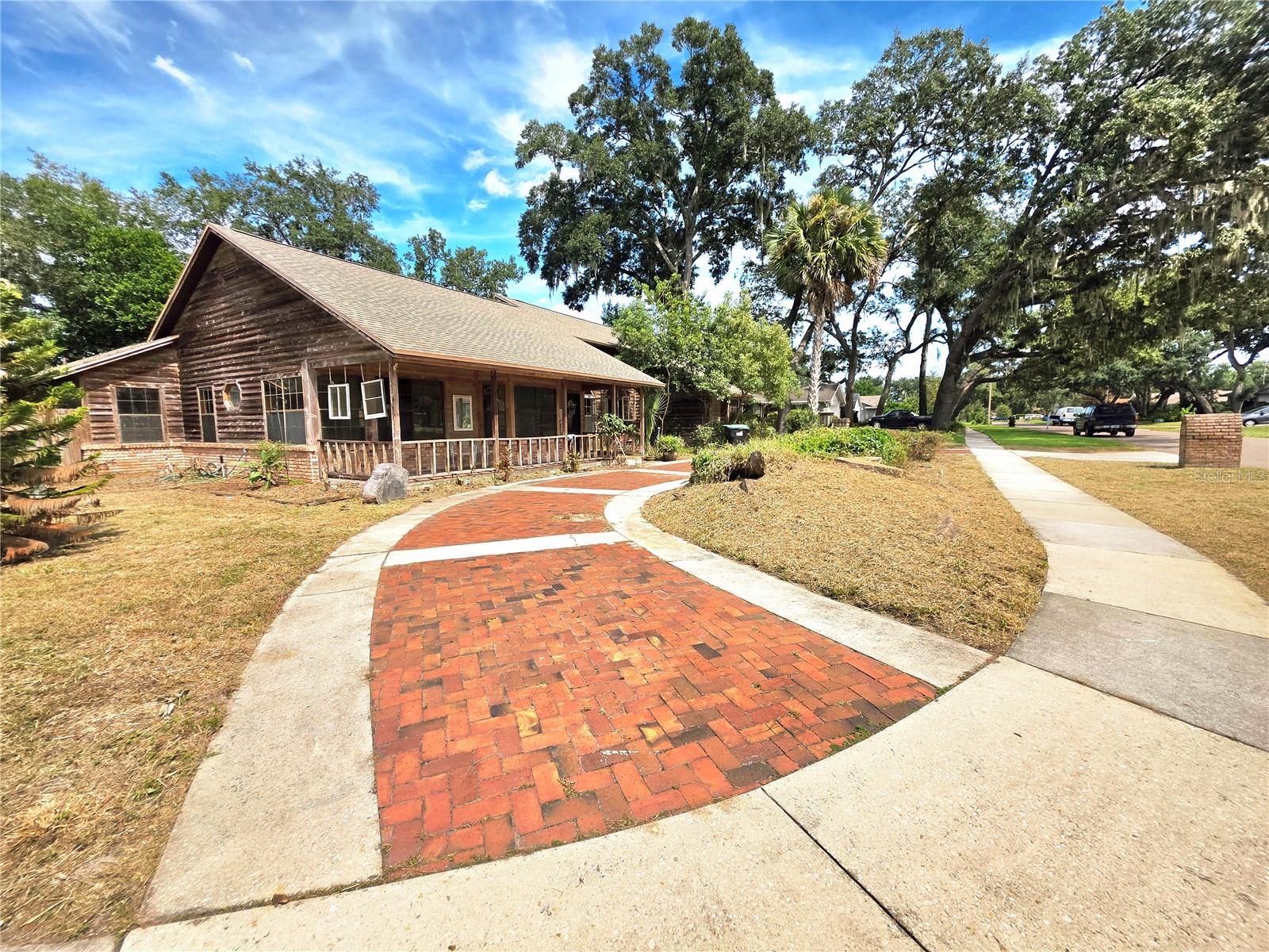 4231 Tall Tree Dr Property Photo 4
