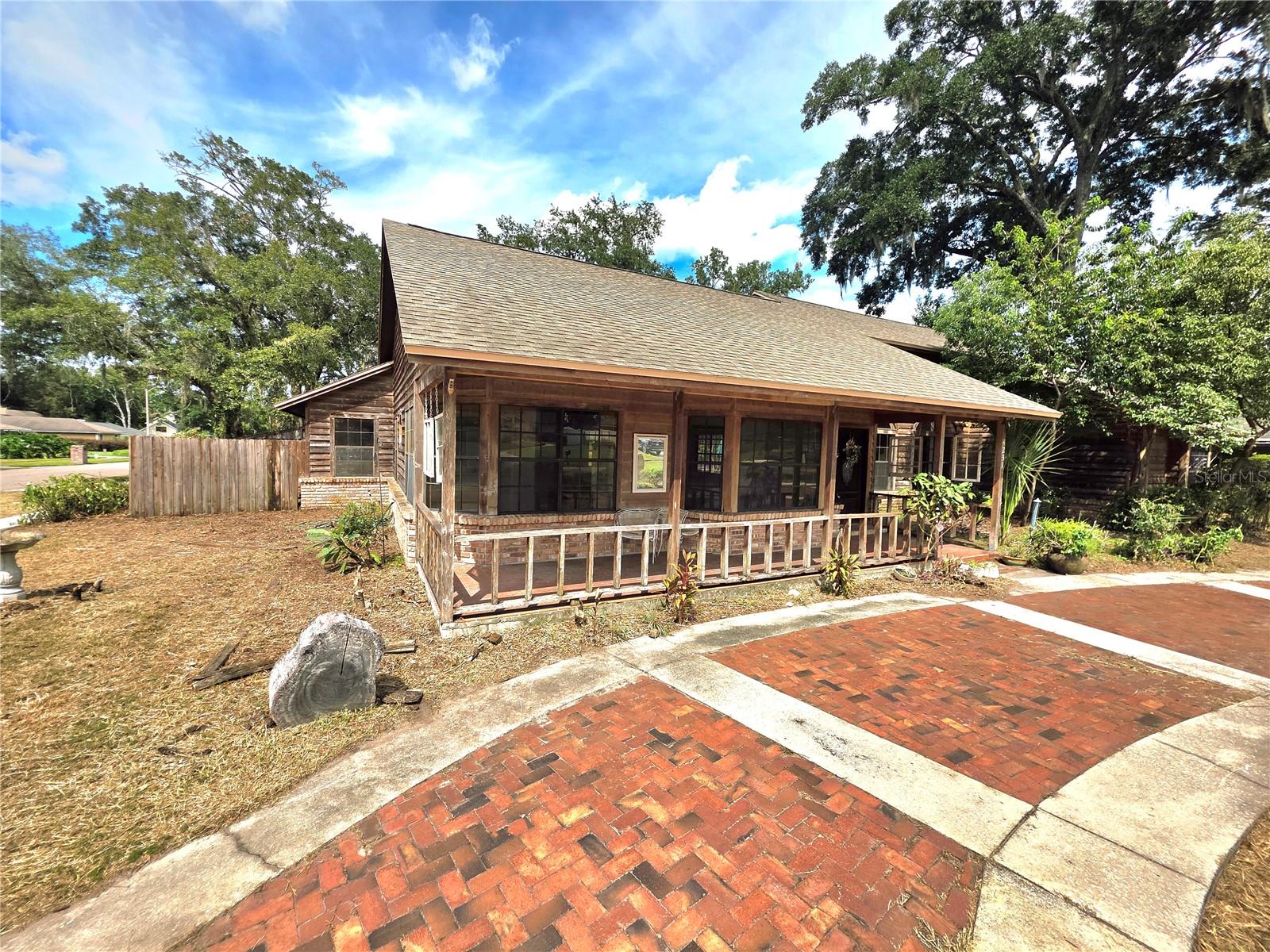 4231 Tall Tree Dr Property Photo 5